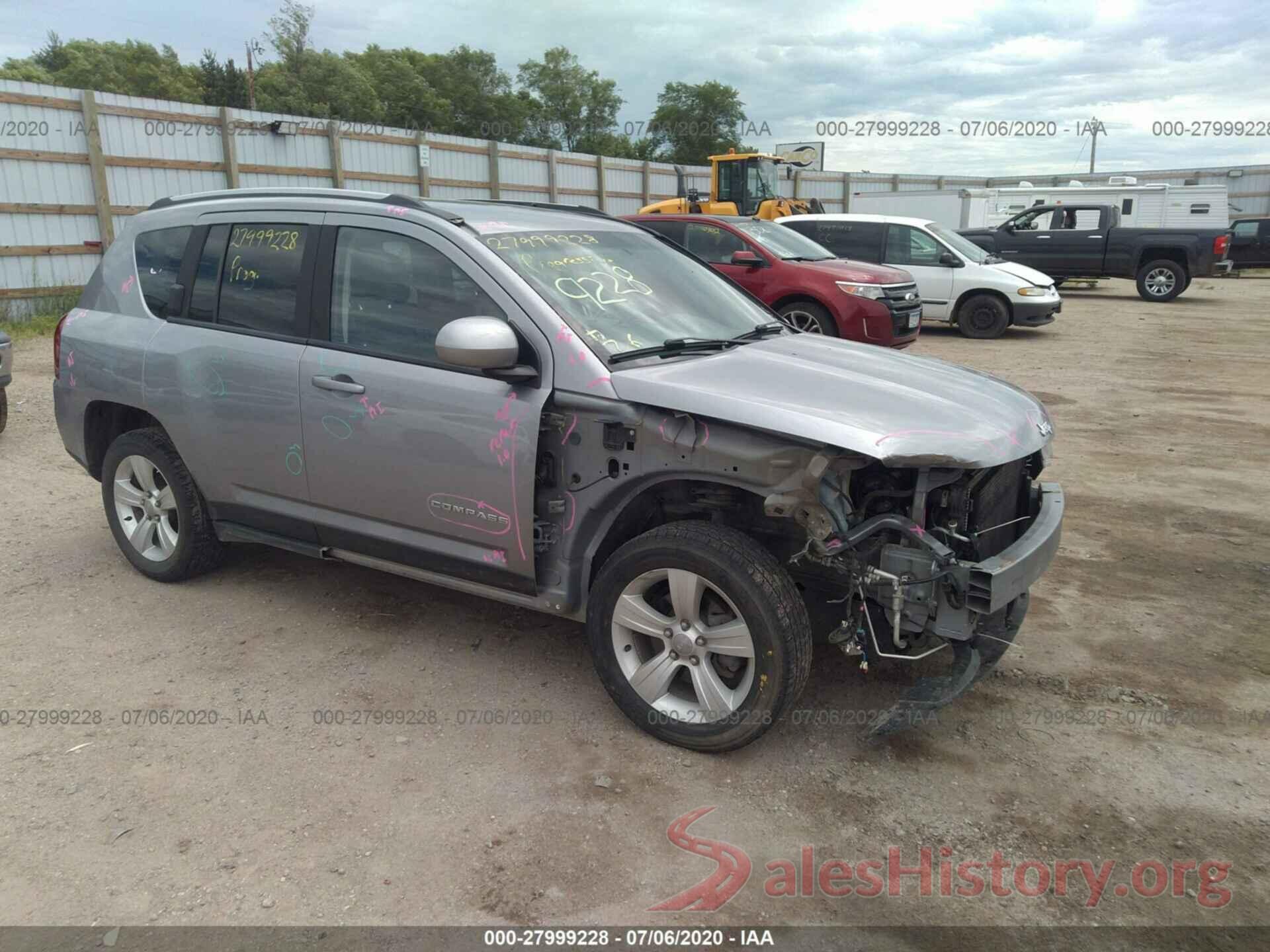 1C4NJDEB5GD588209 2016 JEEP COMPASS