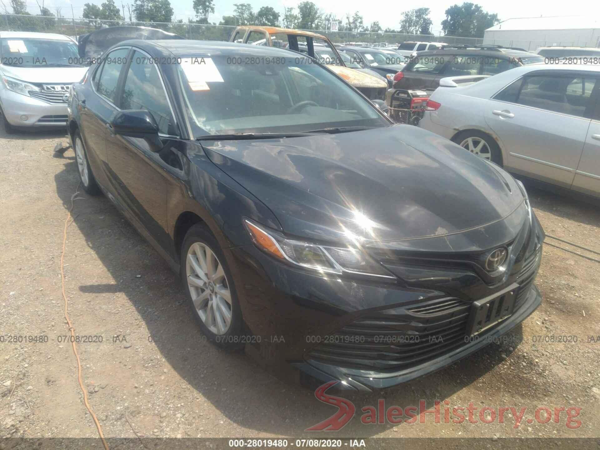 4T1B11HK3JU067103 2018 TOYOTA CAMRY