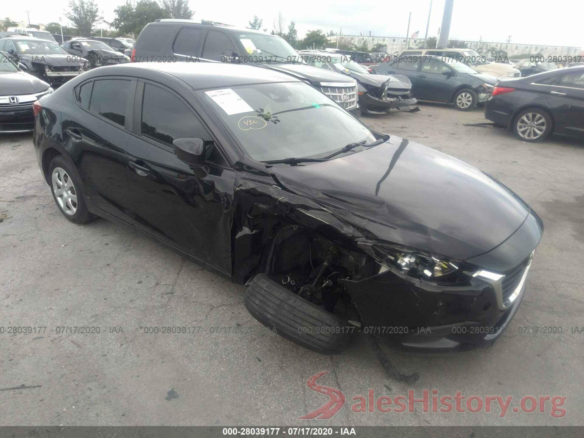 3MZBN1U73JM165169 2018 MAZDA MAZDA3 4-DOOR