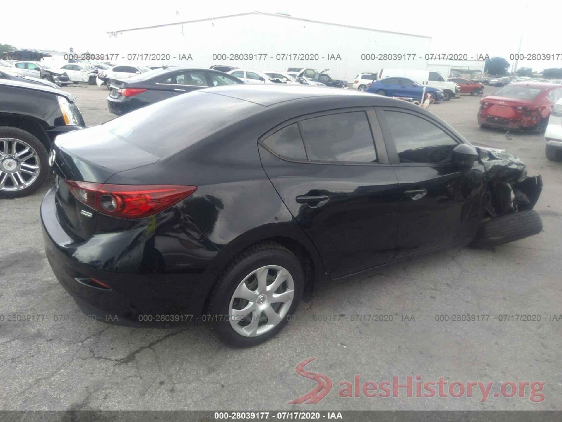 3MZBN1U73JM165169 2018 MAZDA MAZDA3 4-DOOR