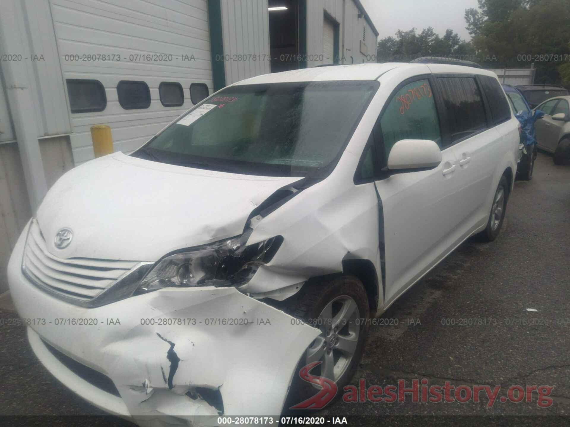 5TDKZ3DC6HS867772 2017 TOYOTA SIENNA