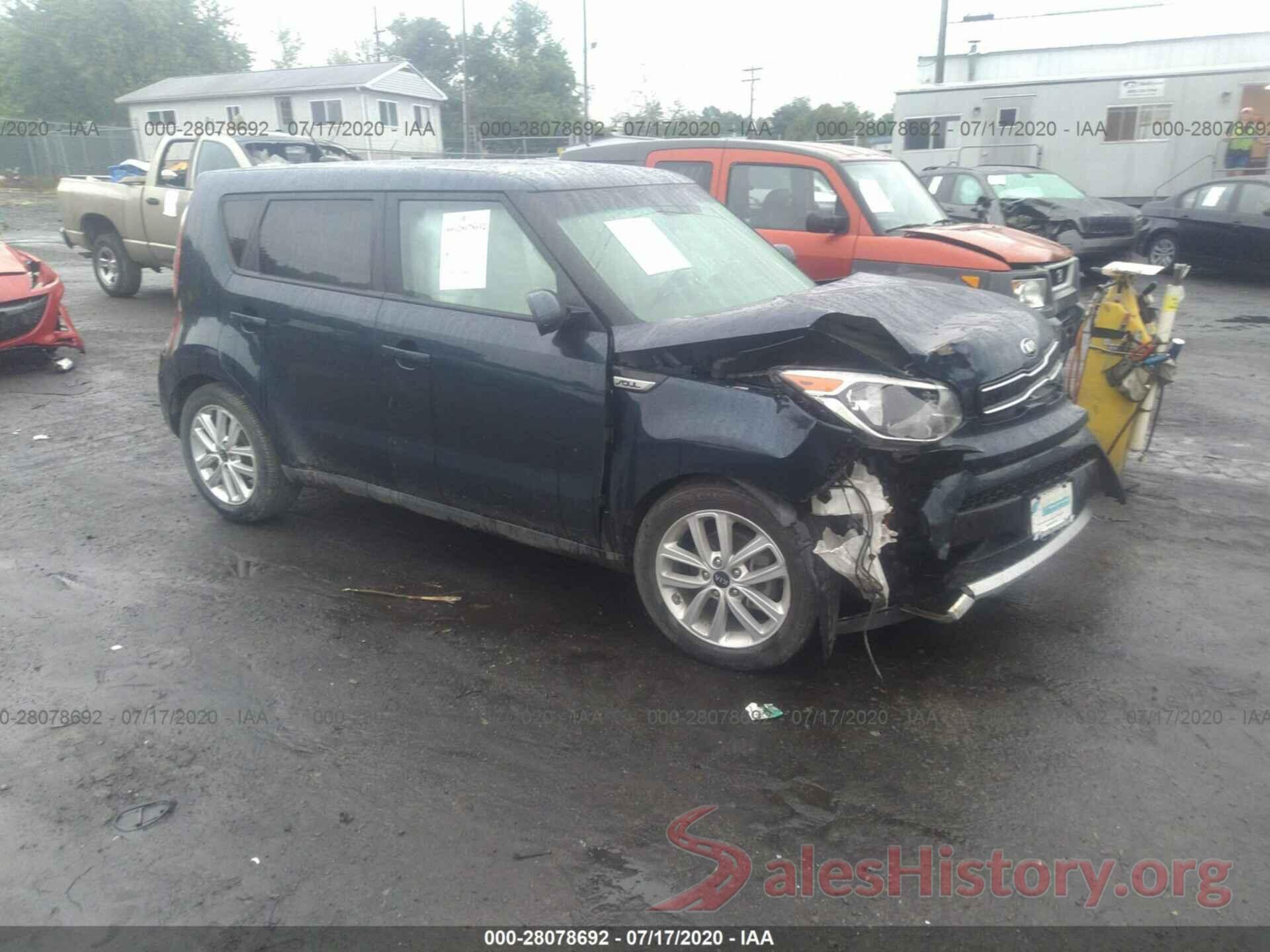 KNDJP3A52J7537859 2018 KIA SOUL