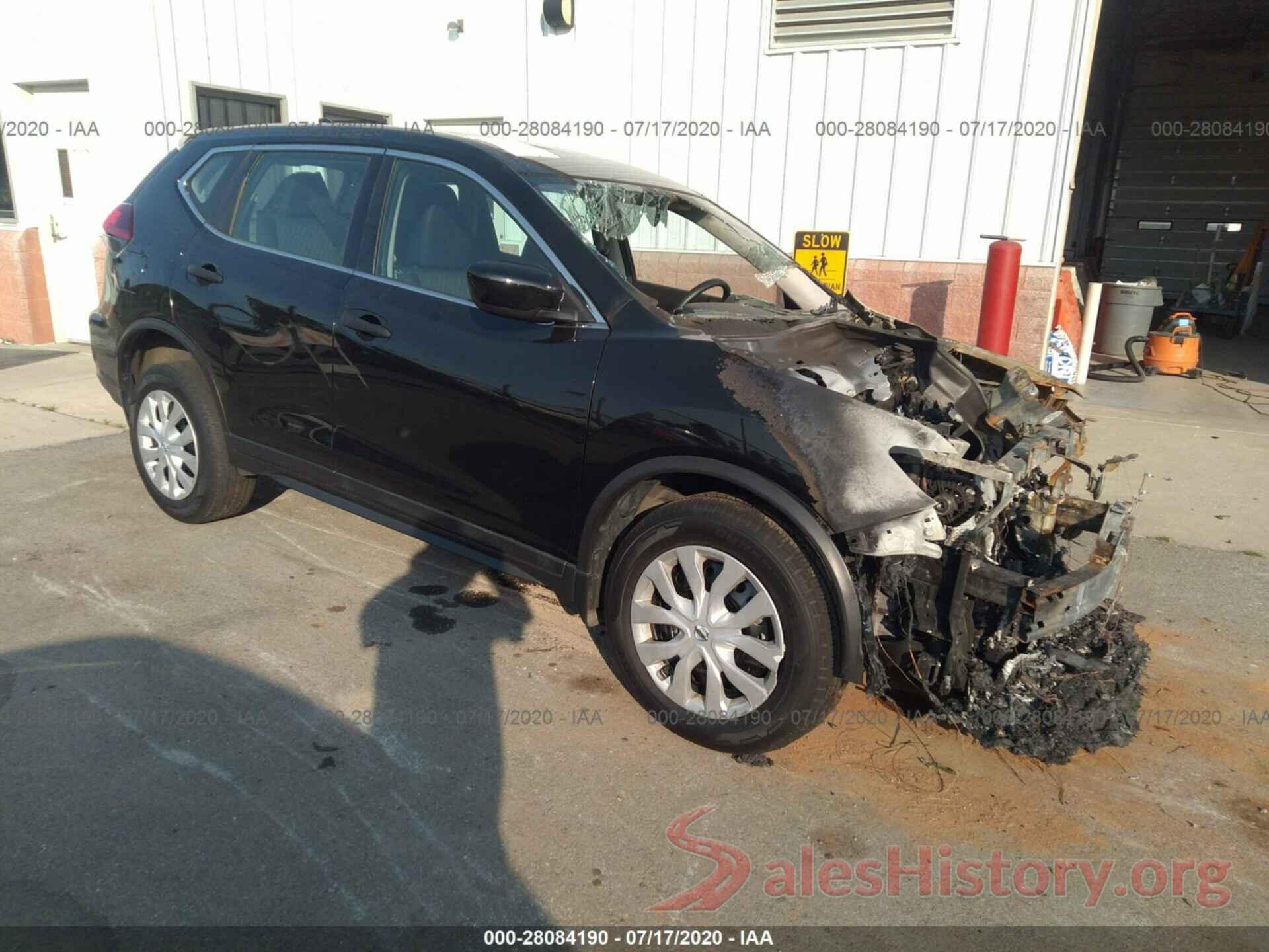 5N1AT2MV6JC755498 2018 Nissan Rogue