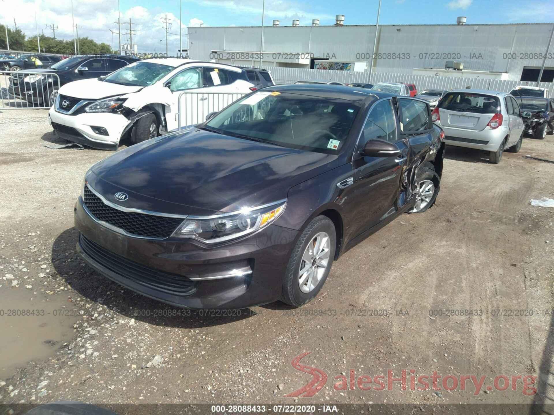 KNAGT4L37J5233720 2018 KIA Optima