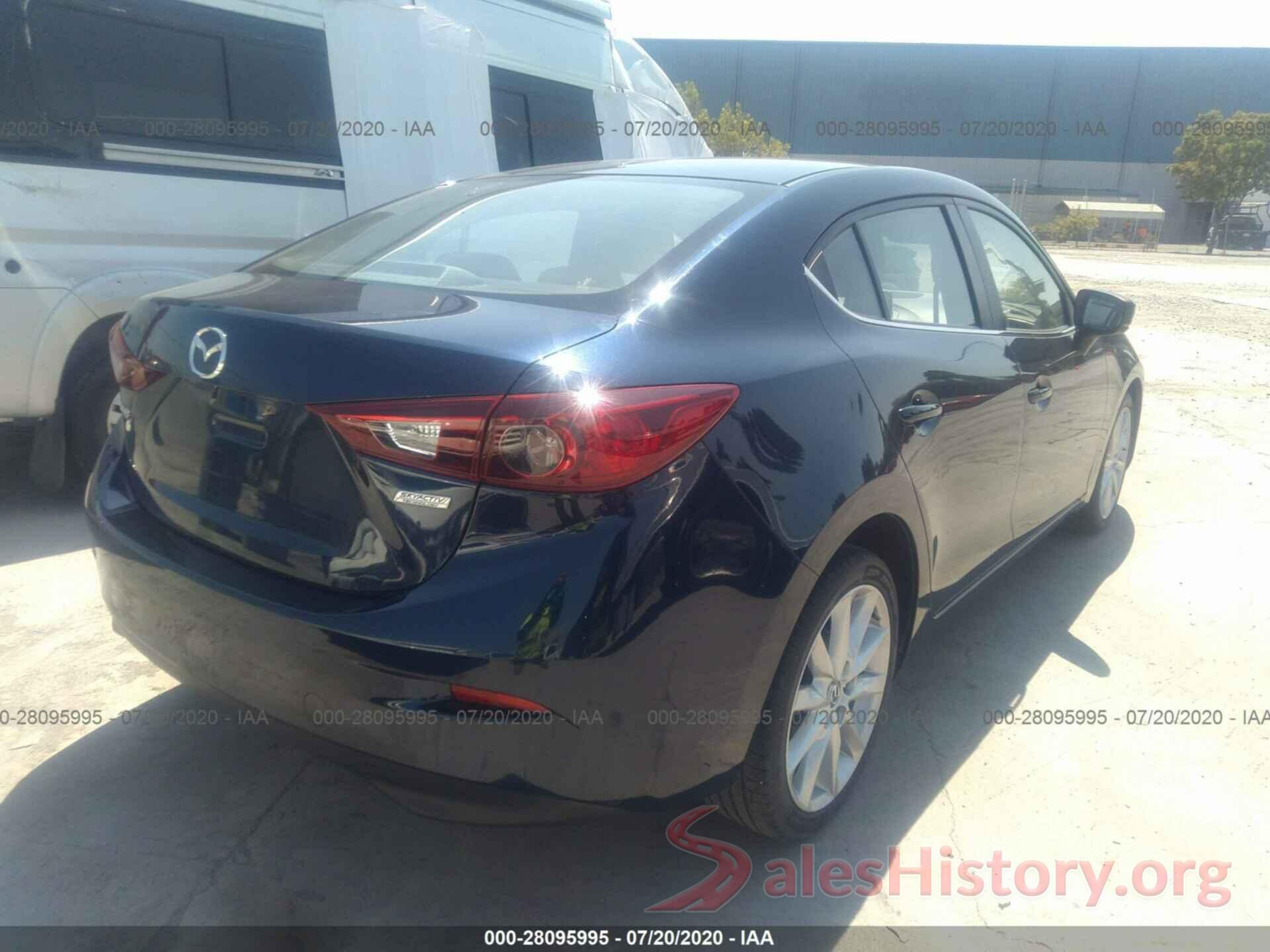 JM1BN1V76H1141005 2017 Mazda 3