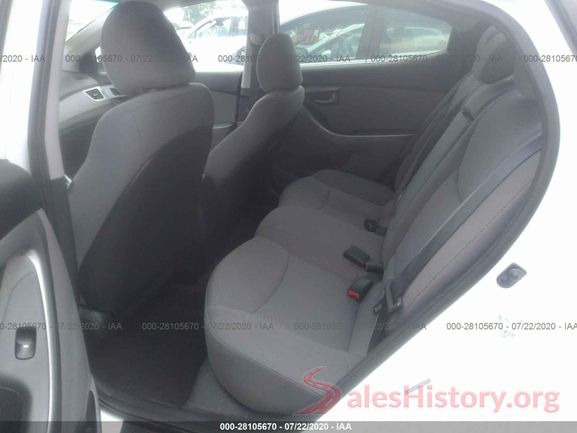 5NPDH4AE1GH680175 2016 Hyundai Elantra