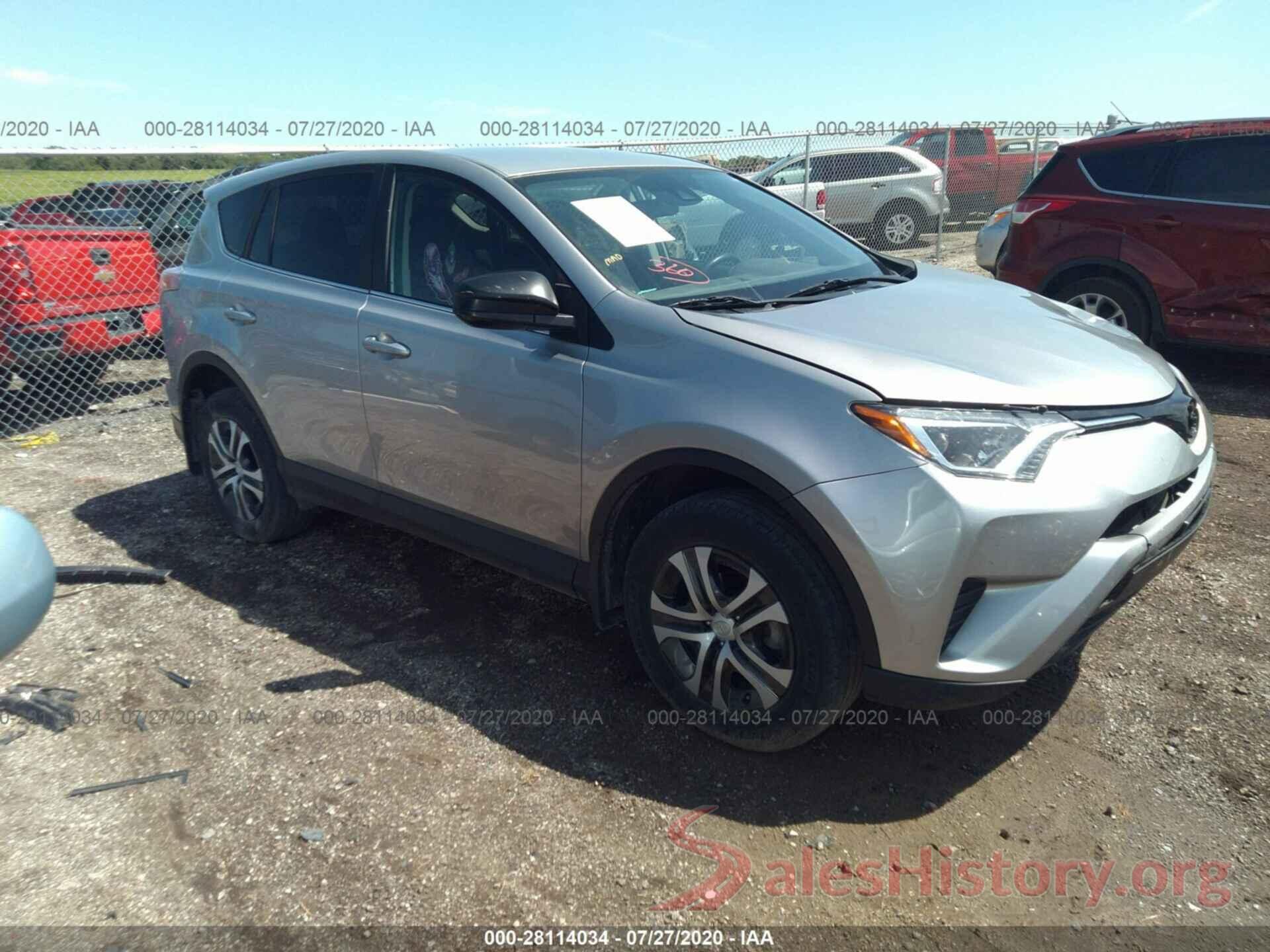 2T3BFREV8HW695156 2017 TOYOTA RAV4