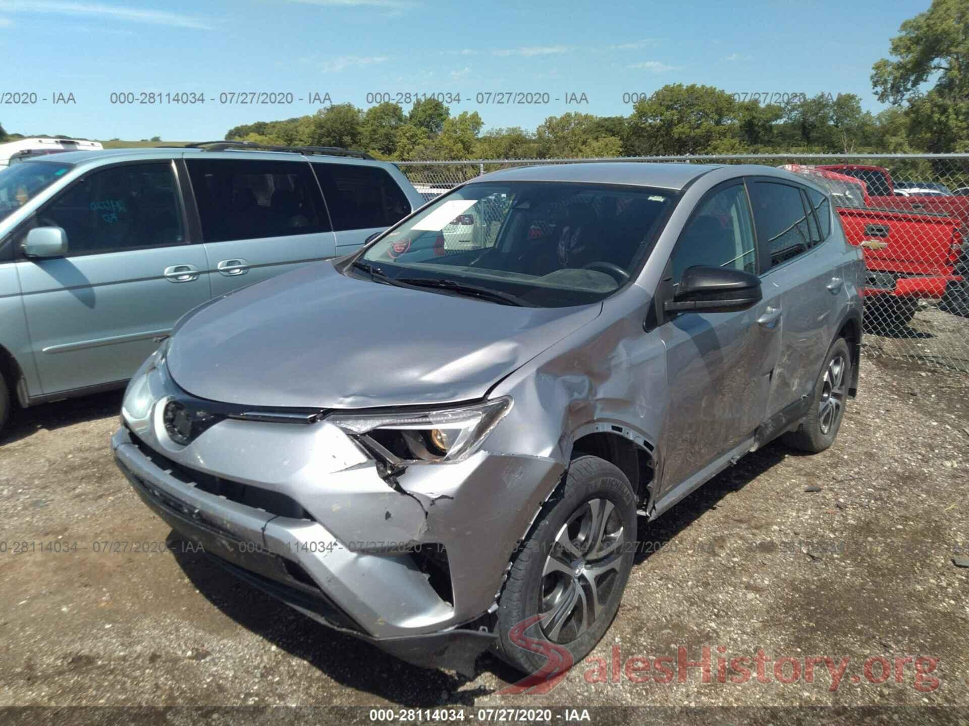 2T3BFREV8HW695156 2017 TOYOTA RAV4