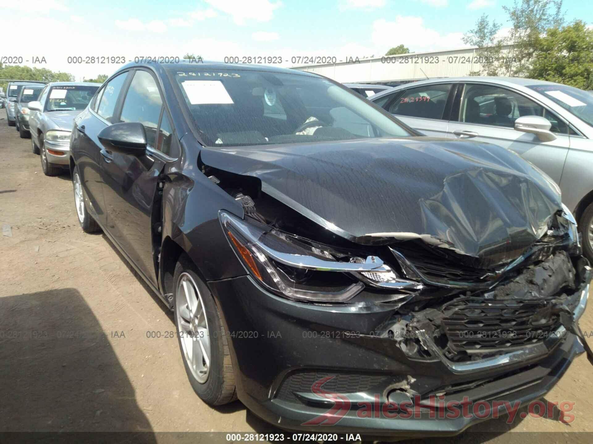 1G1BE5SM0J7192450 2018 Chevrolet Cruze