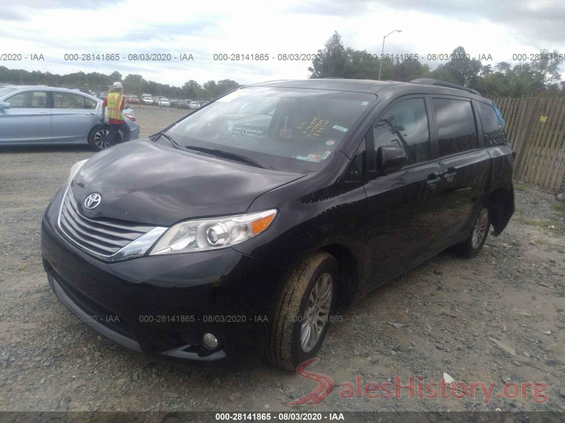 5TDYZ3DC3HS821875 2017 TOYOTA SIENNA