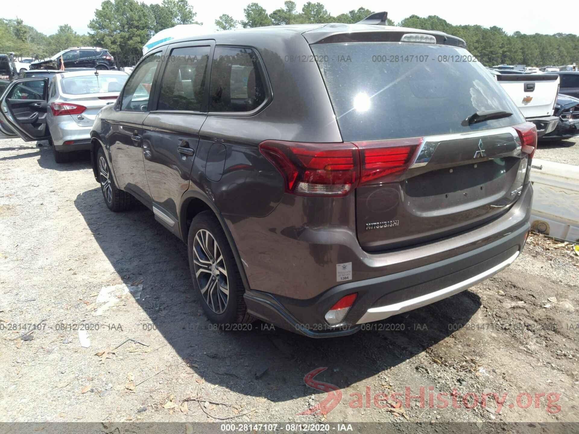 JA4AZ3A30JZ070626 2018 MITSUBISHI OUTLANDER