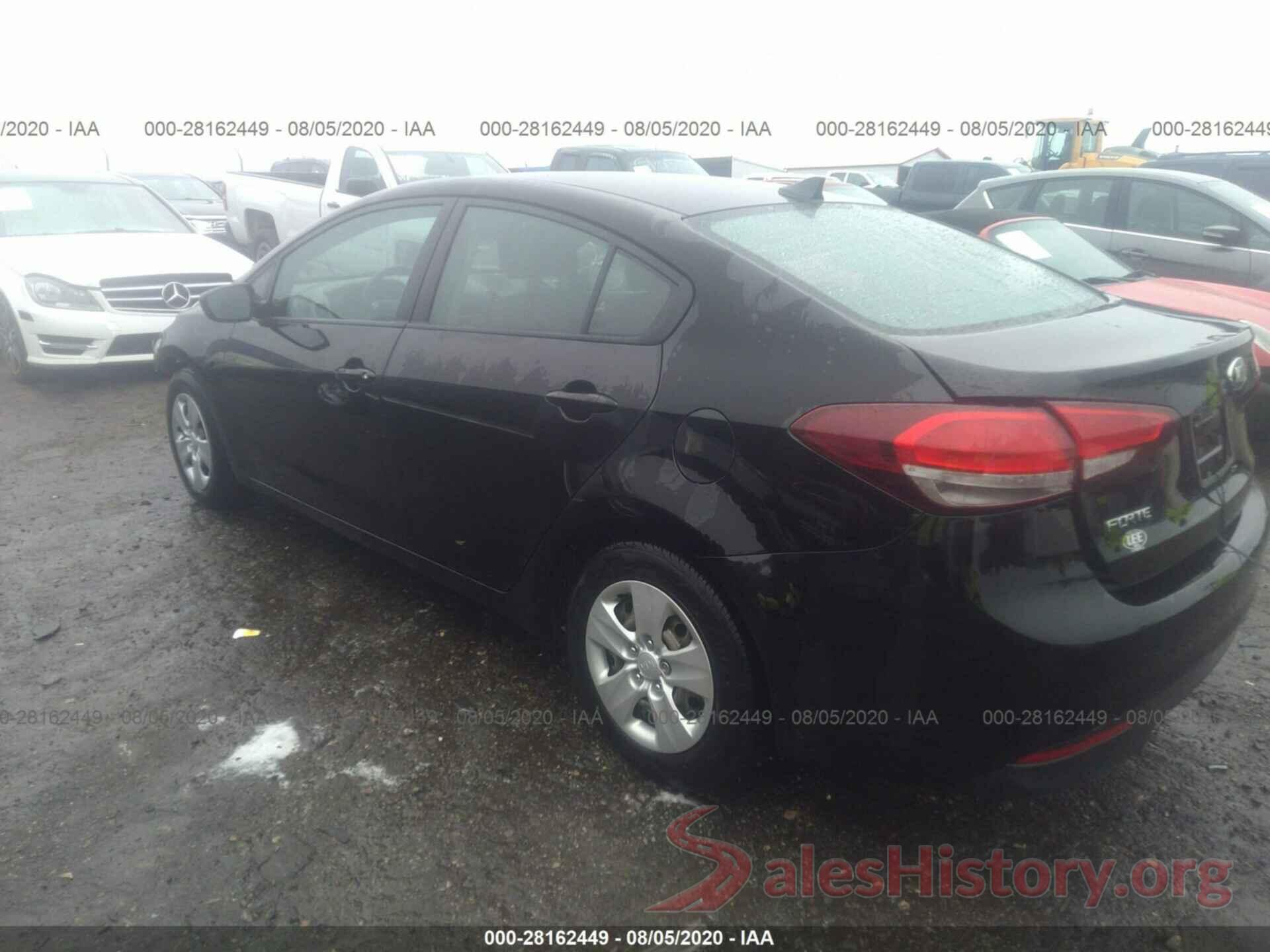 3KPFK4A70HE011655 2017 KIA FORTE