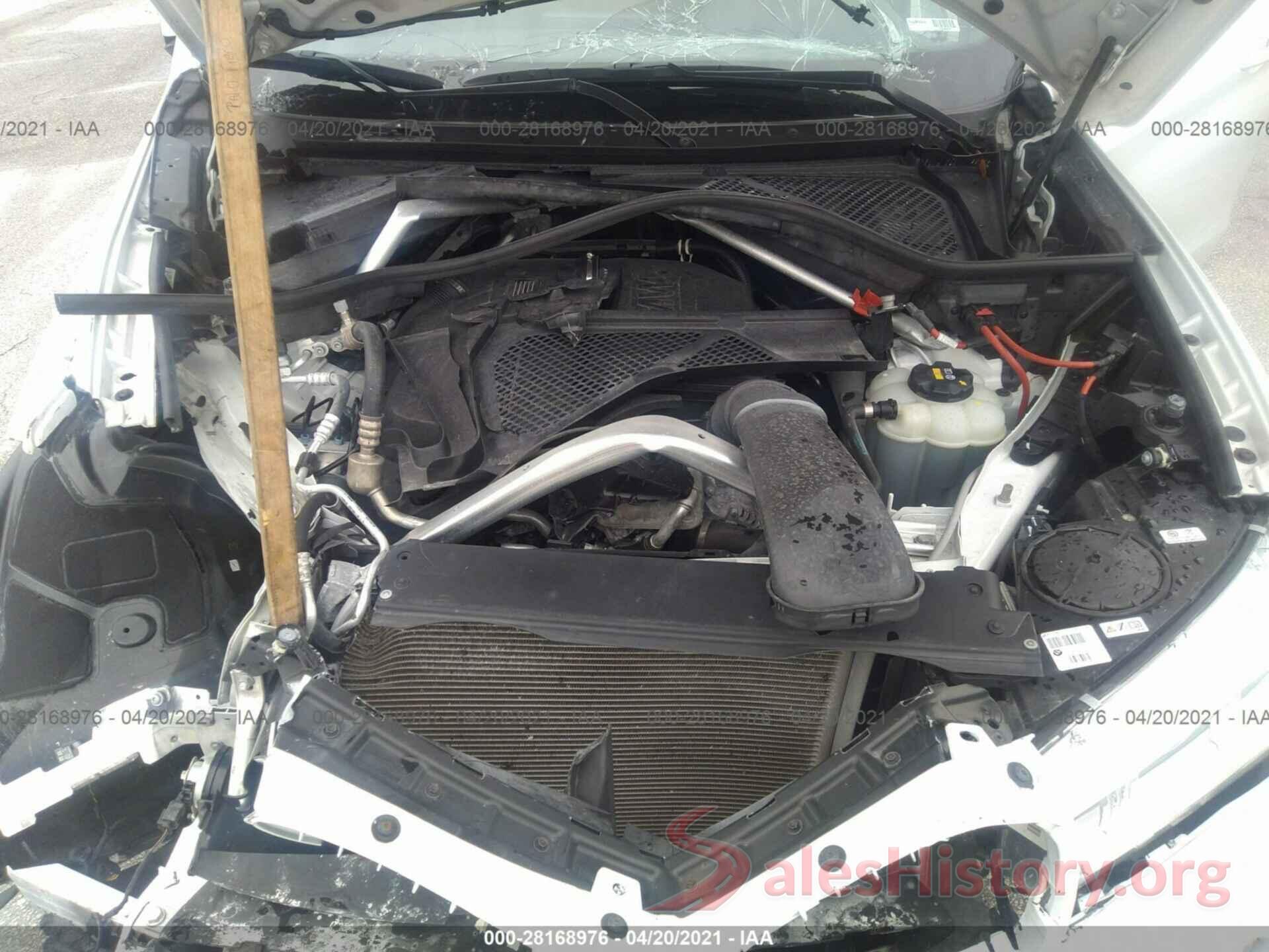 5UXKR2C51J0Z18633 2018 BMW X5