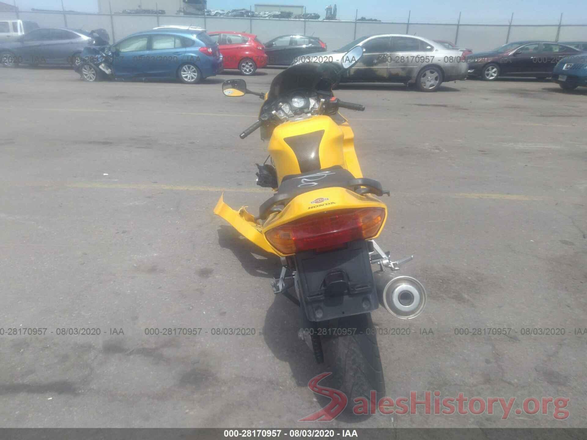 JH2RC4605YM200784 2000 Honda VFR800