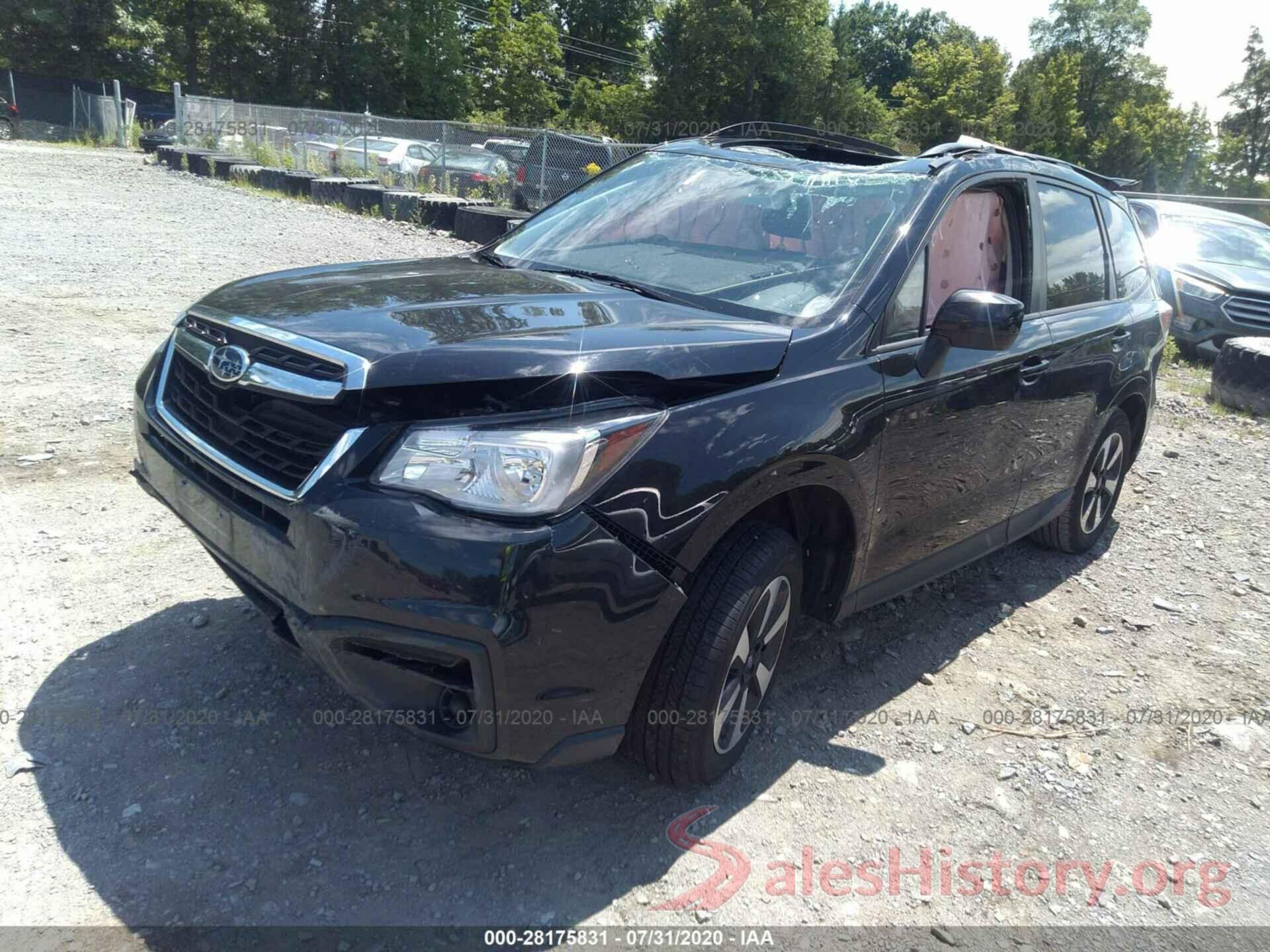 JF2SJADC2JH557979 2018 SUBARU FORESTER