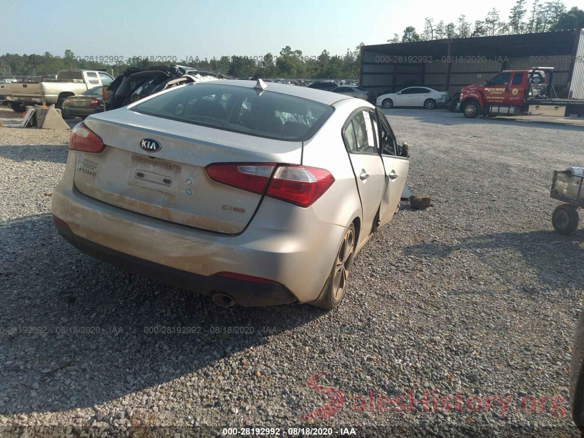 KNAFX4A81G5545880 2018 KIA FORTE