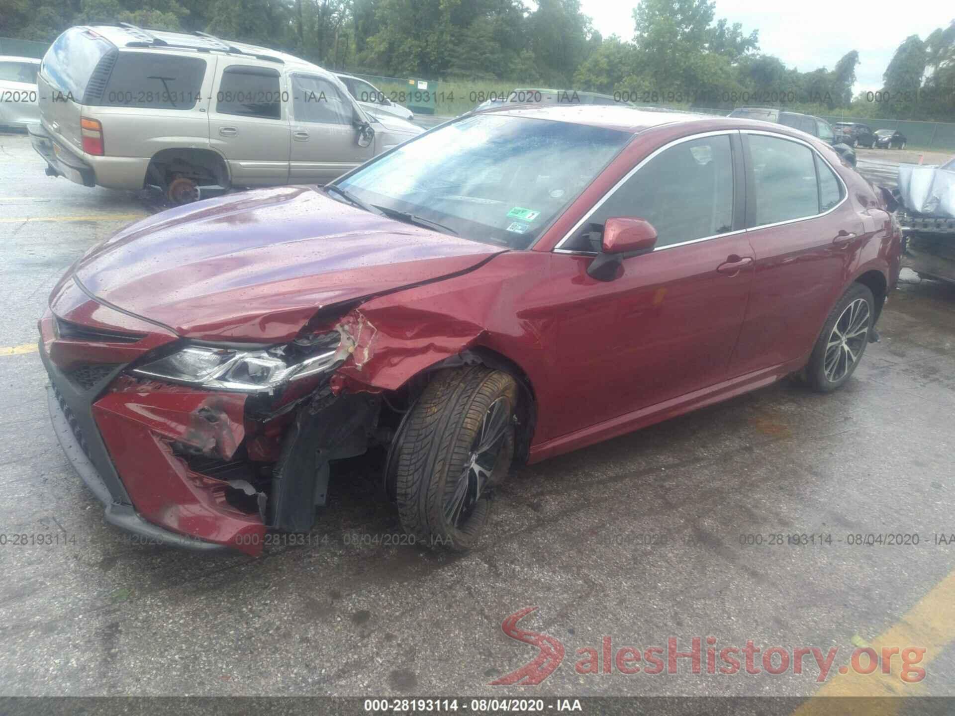 4T1B11HK7JU561691 2018 TOYOTA CAMRY