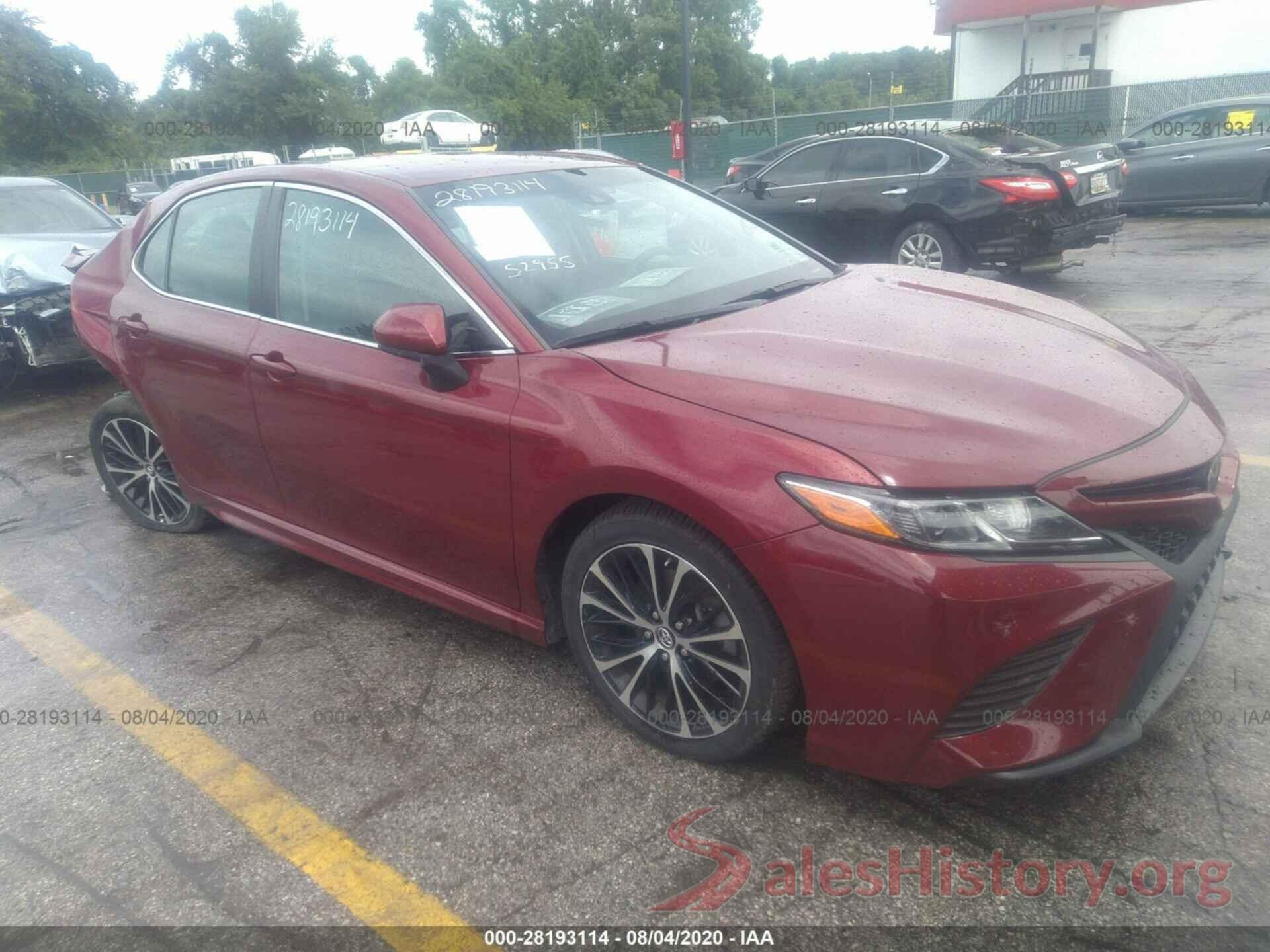 4T1B11HK7JU561691 2018 TOYOTA CAMRY