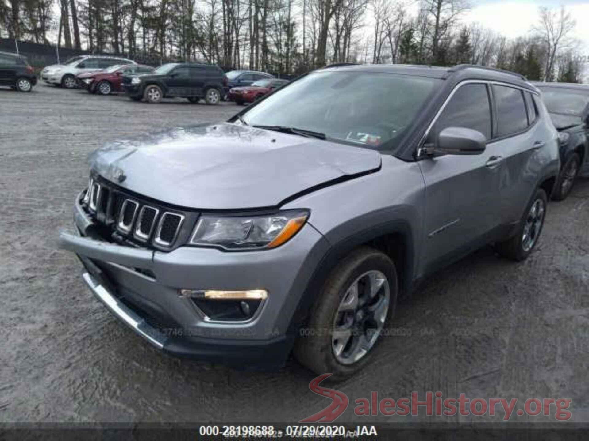 3C4NJDCB8JT328455 2018 JEEP COMPASS