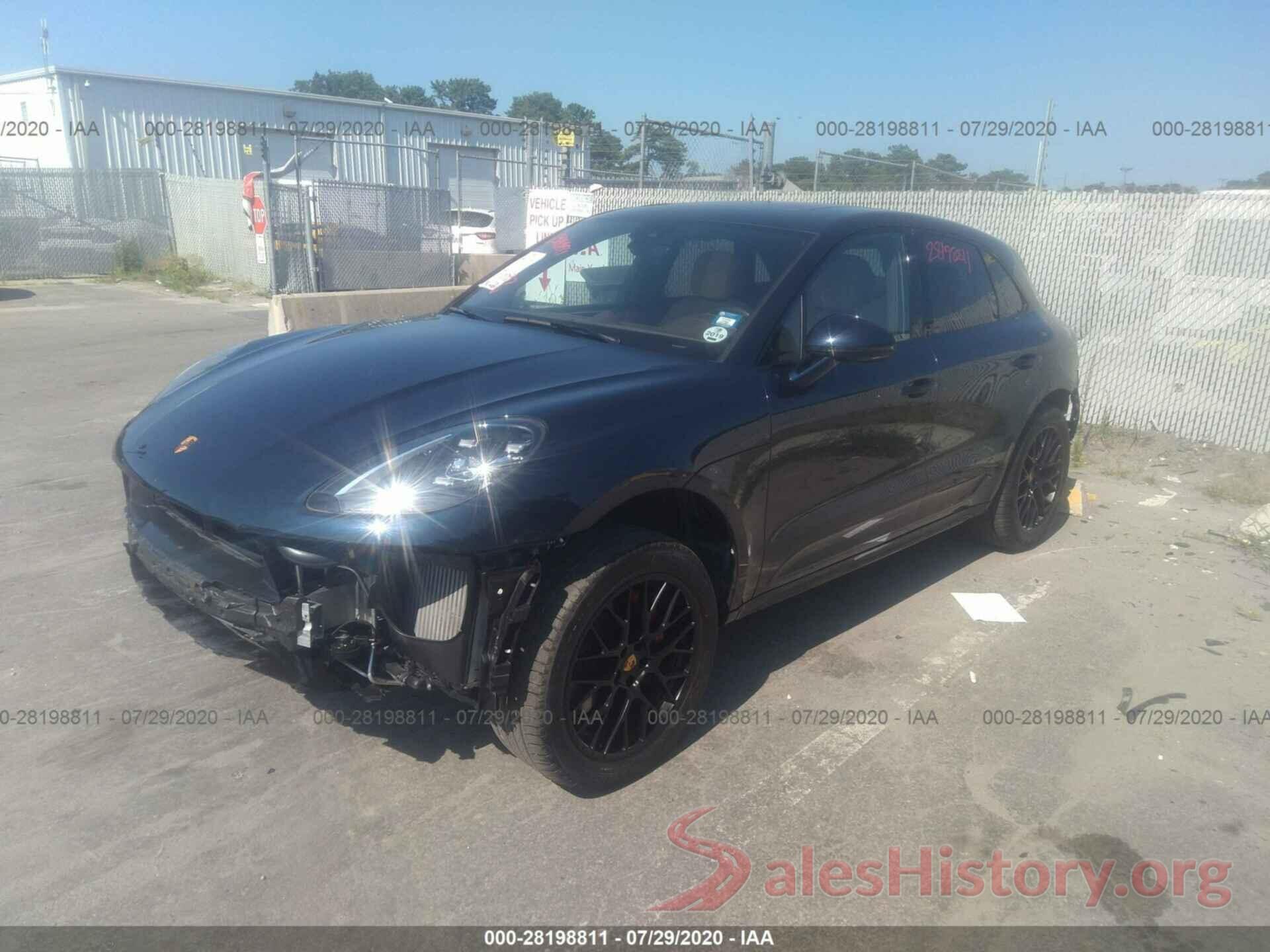 WP1AG2A55HLB54282 2017 PORSCHE MACAN