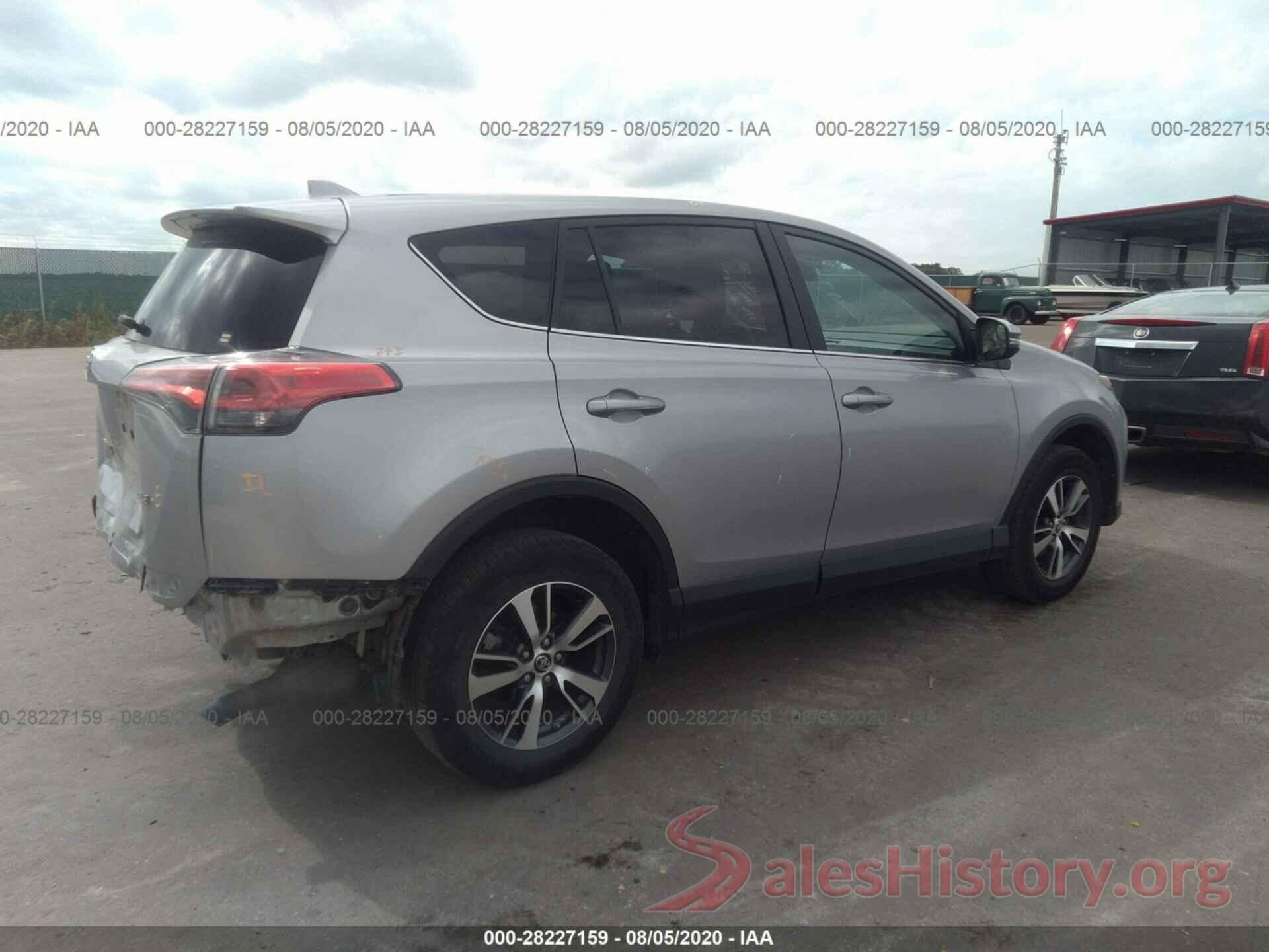 2T3WFREV2JW410698 2018 TOYOTA RAV4