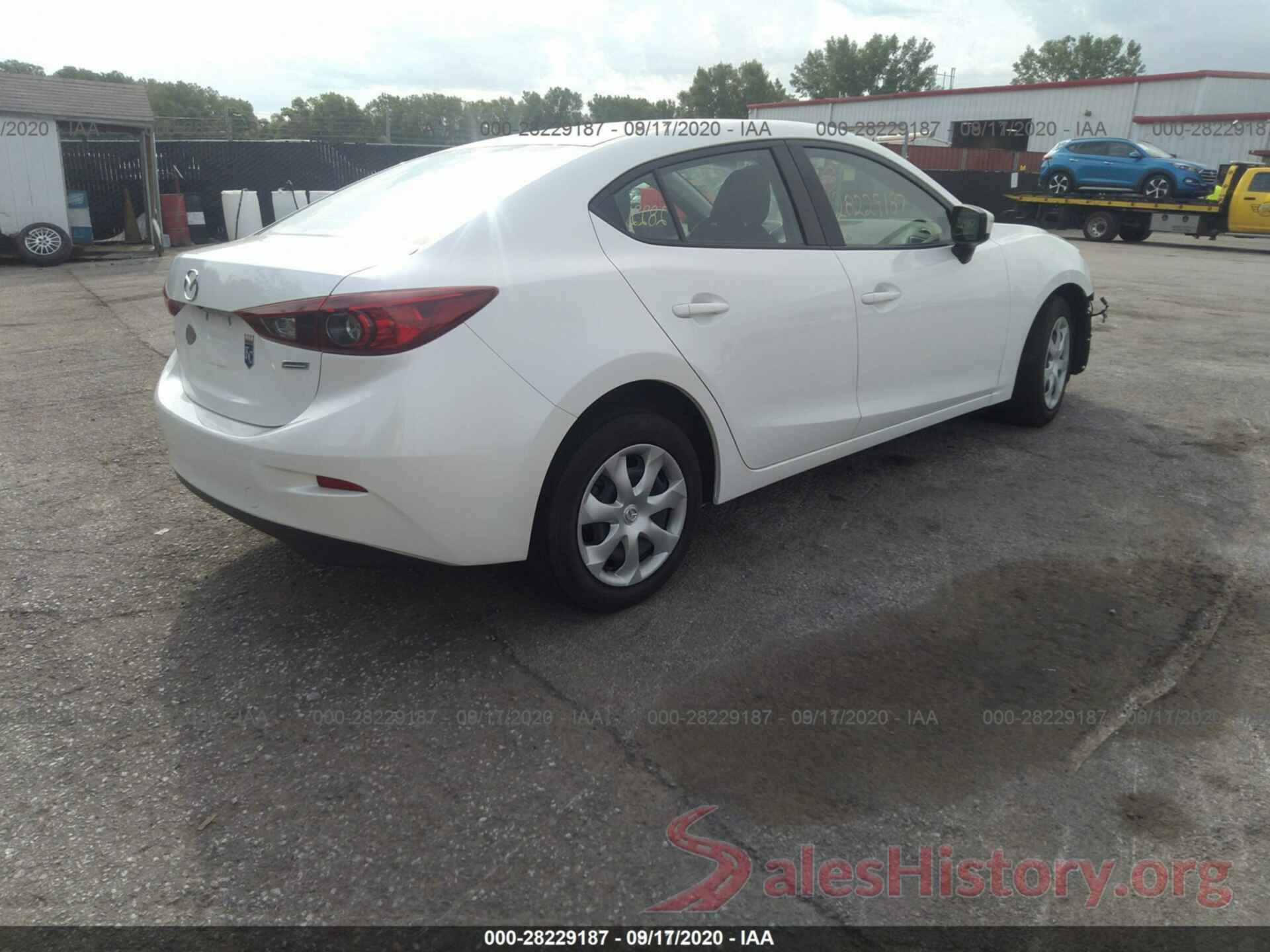 3MZBN1U7XJM202525 2018 MAZDA MAZDA3 4-DOOR