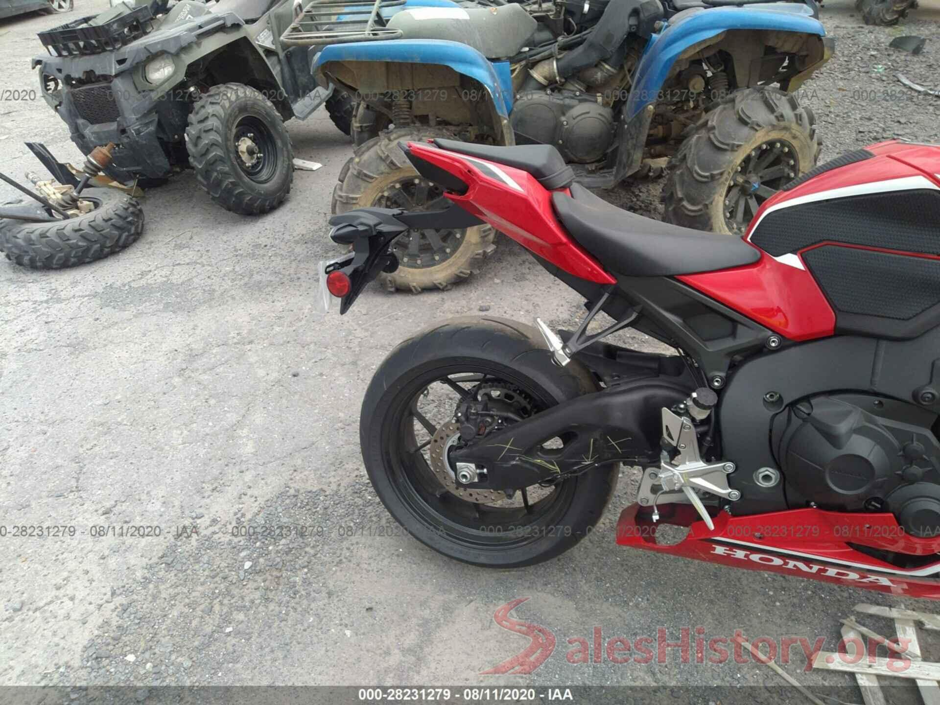 JH2SC7716JK100947 2018 HONDA CBR1000