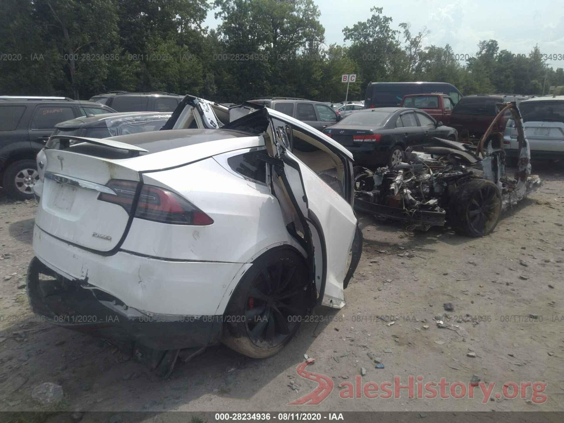 5YJXCDE42HF055829 2017 TESLA MODEL X