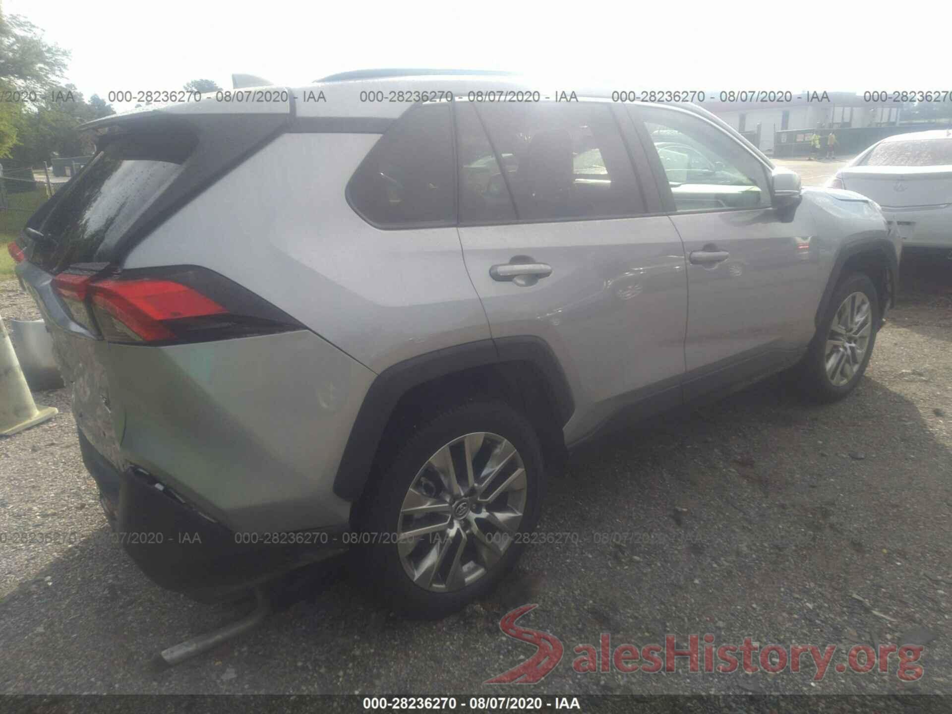 2T3A1RFVXKW081595 2019 TOYOTA RAV4