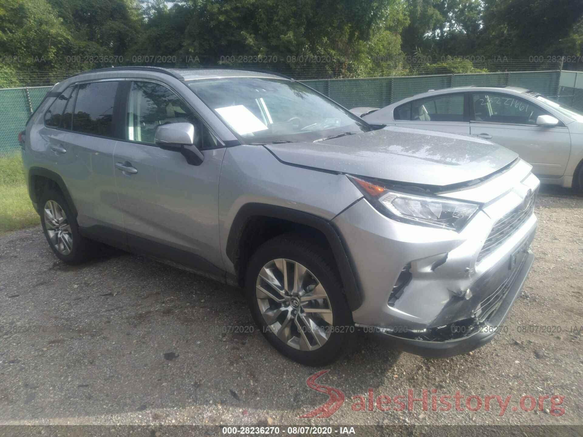 2T3A1RFVXKW081595 2019 TOYOTA RAV4