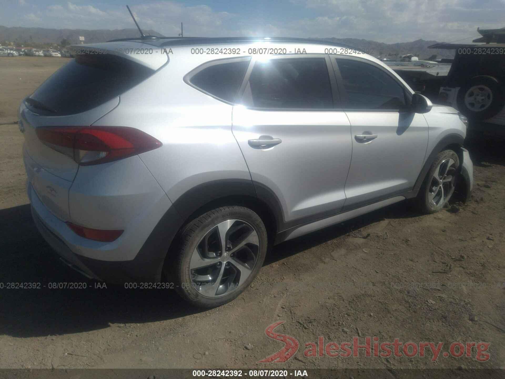 KM8J33A2XHU566132 2017 HYUNDAI TUCSON