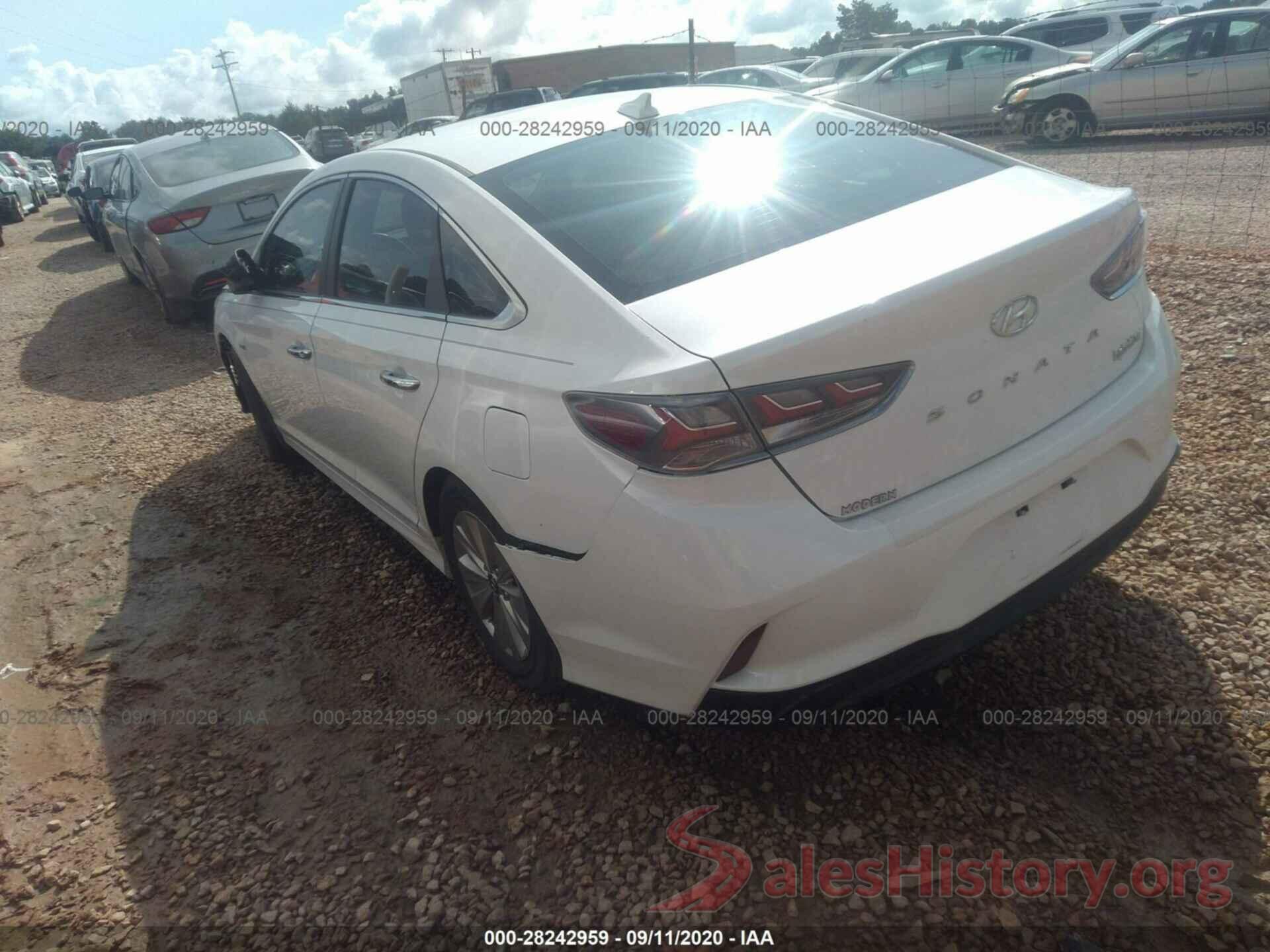 KMHE24L33KA087513 2019 HYUNDAI SONATA