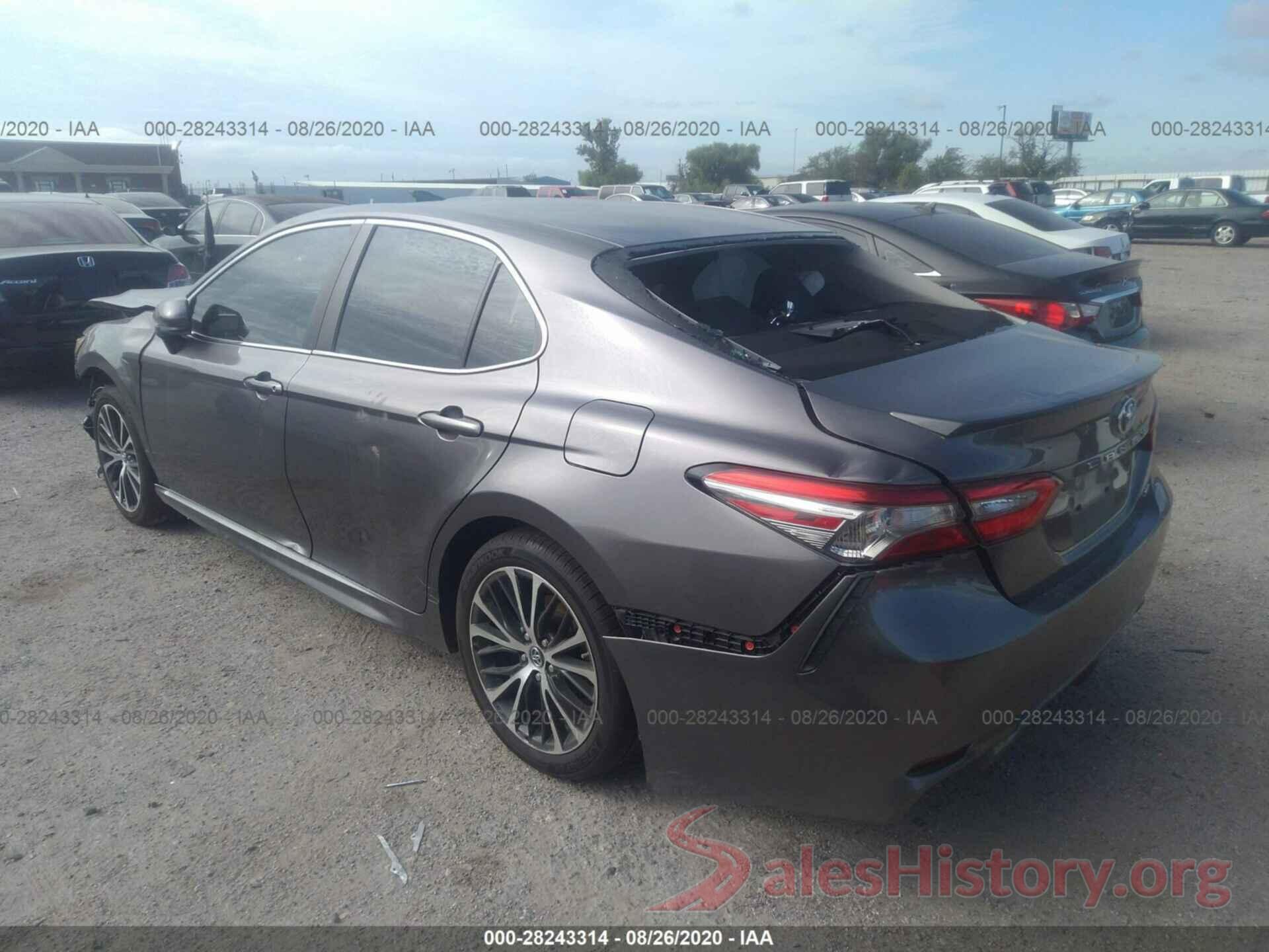 4T1B11HKXJU011322 2018 TOYOTA CAMRY