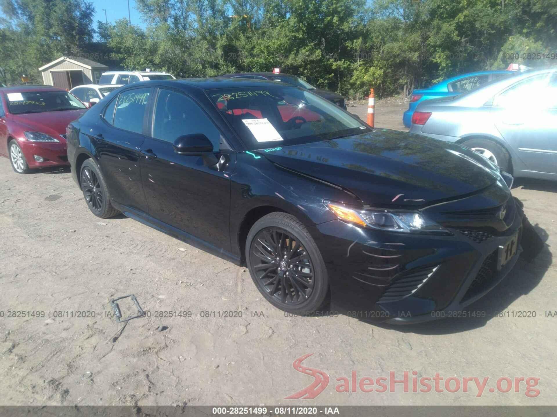 4T1B11HK2KU247819 2019 TOYOTA CAMRY