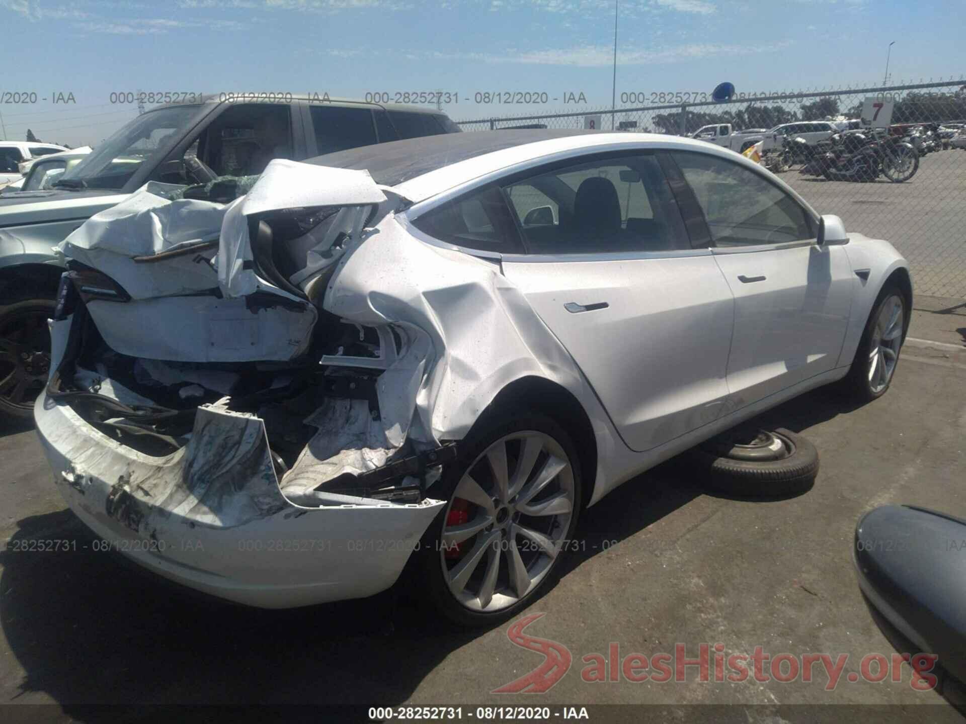 5YJ3E1EB3JF084252 2018 TESLA MODEL 3