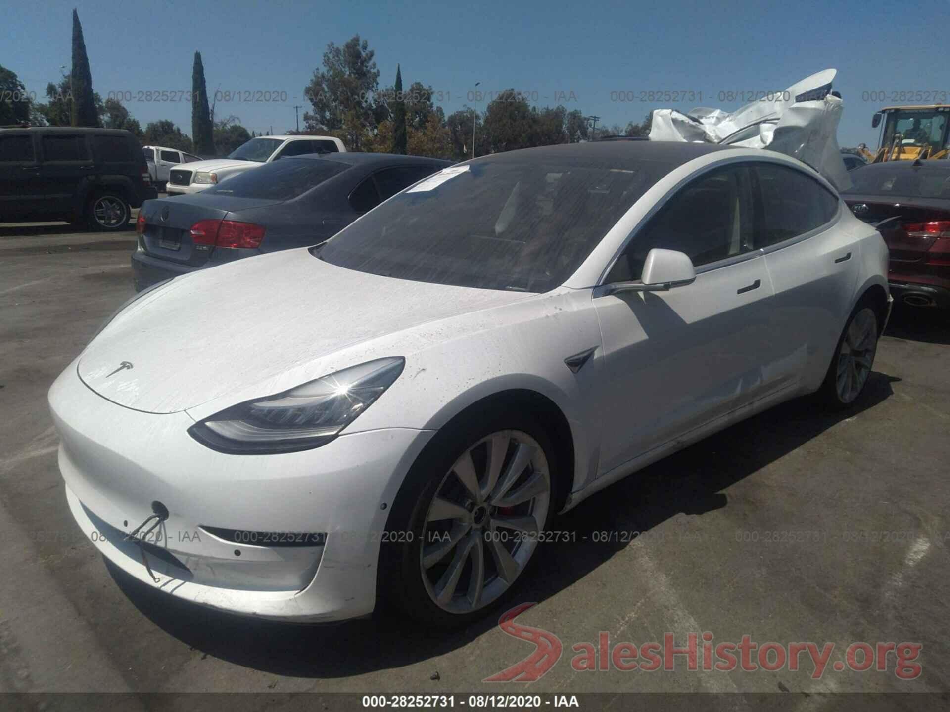 5YJ3E1EB3JF084252 2018 TESLA MODEL 3