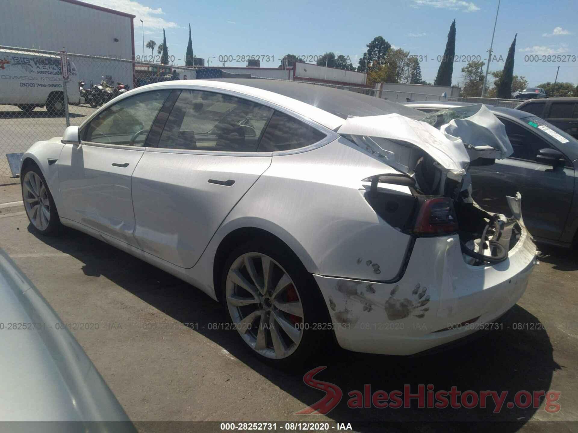 5YJ3E1EB3JF084252 2018 TESLA MODEL 3