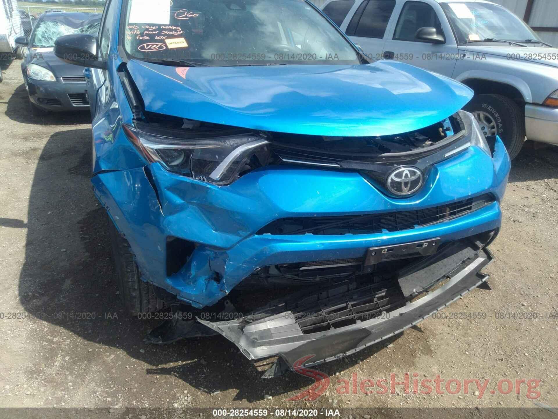 2T3BFREV1JW758992 2018 TOYOTA RAV4