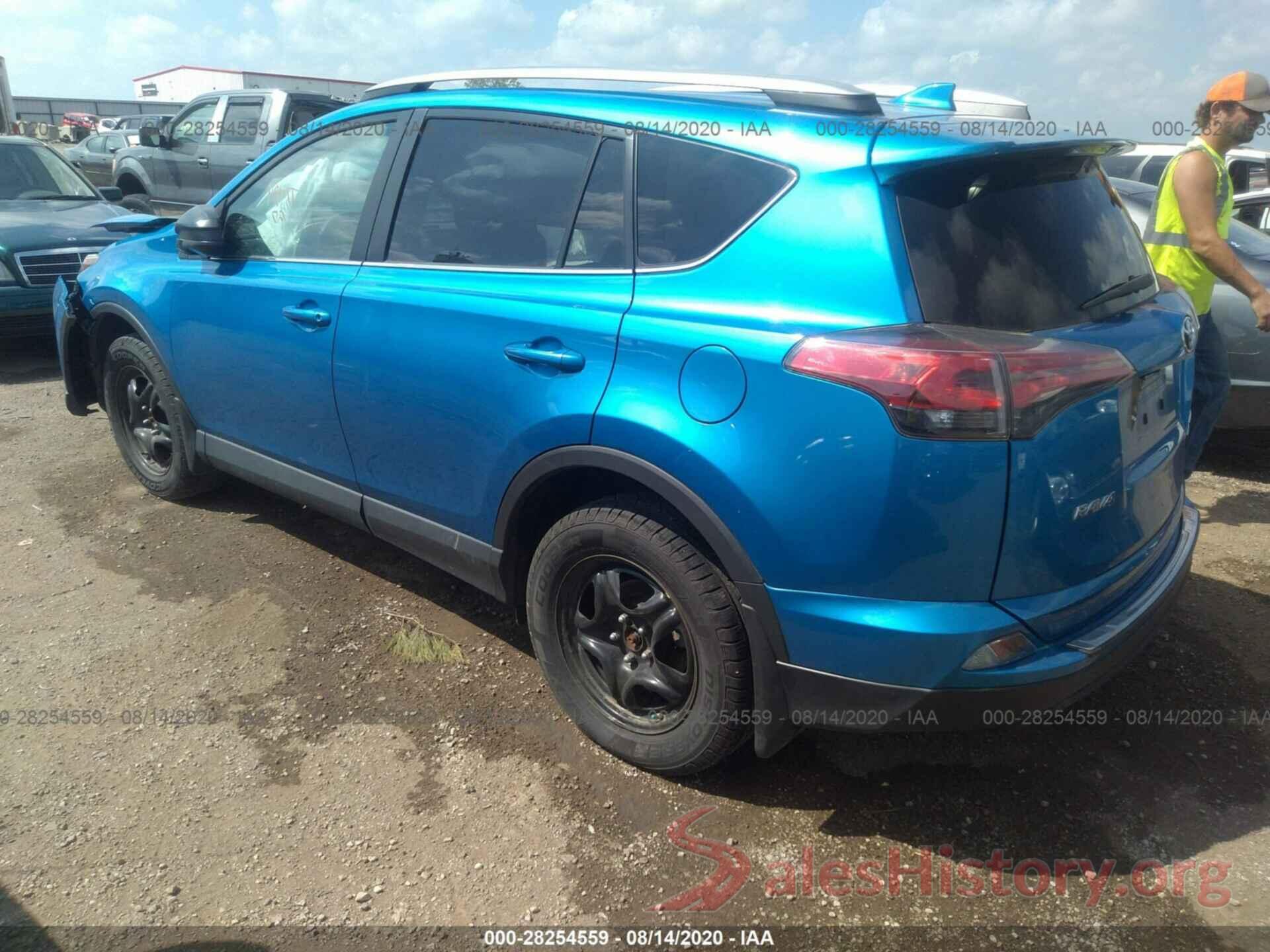 2T3BFREV1JW758992 2018 TOYOTA RAV4