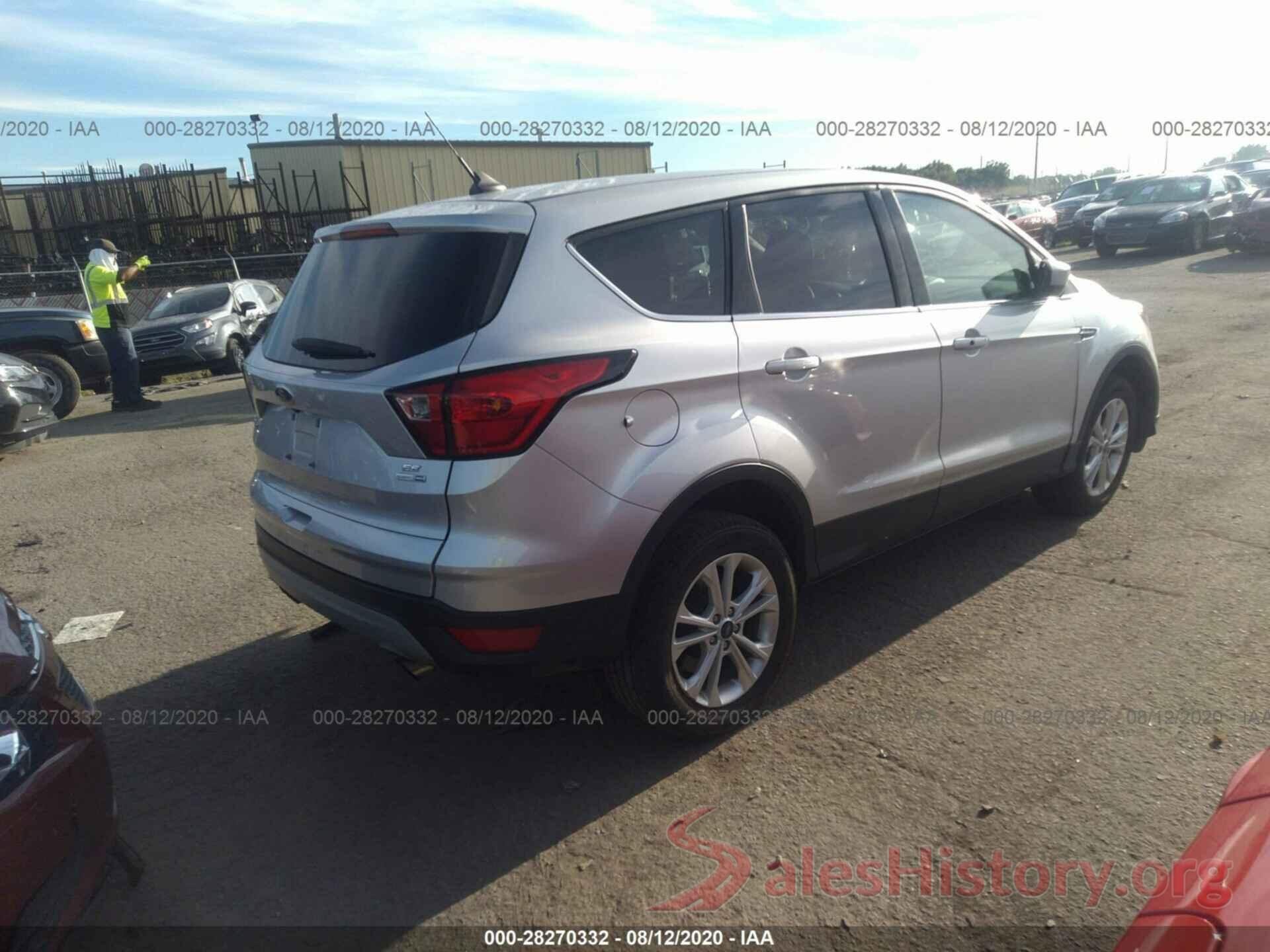 1FMCU9GD7KUA52814 2019 FORD ESCAPE