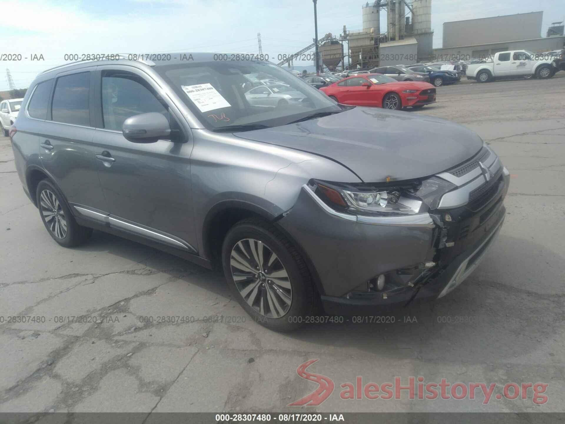 JA4AZ3A32LZ019454 2020 MITSUBISHI OUTLANDER