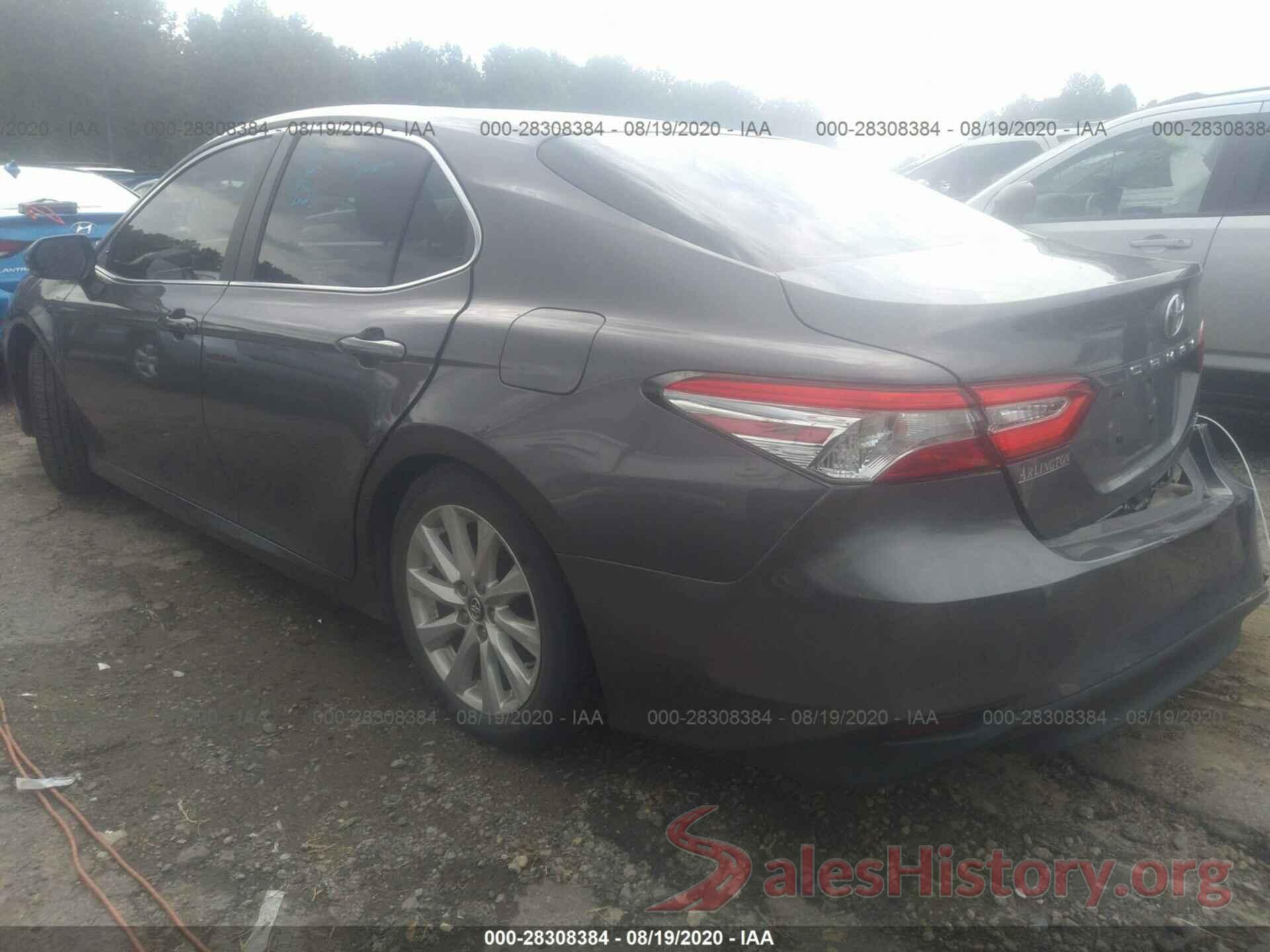 4T1B11HK8JU537772 2018 TOYOTA CAMRY