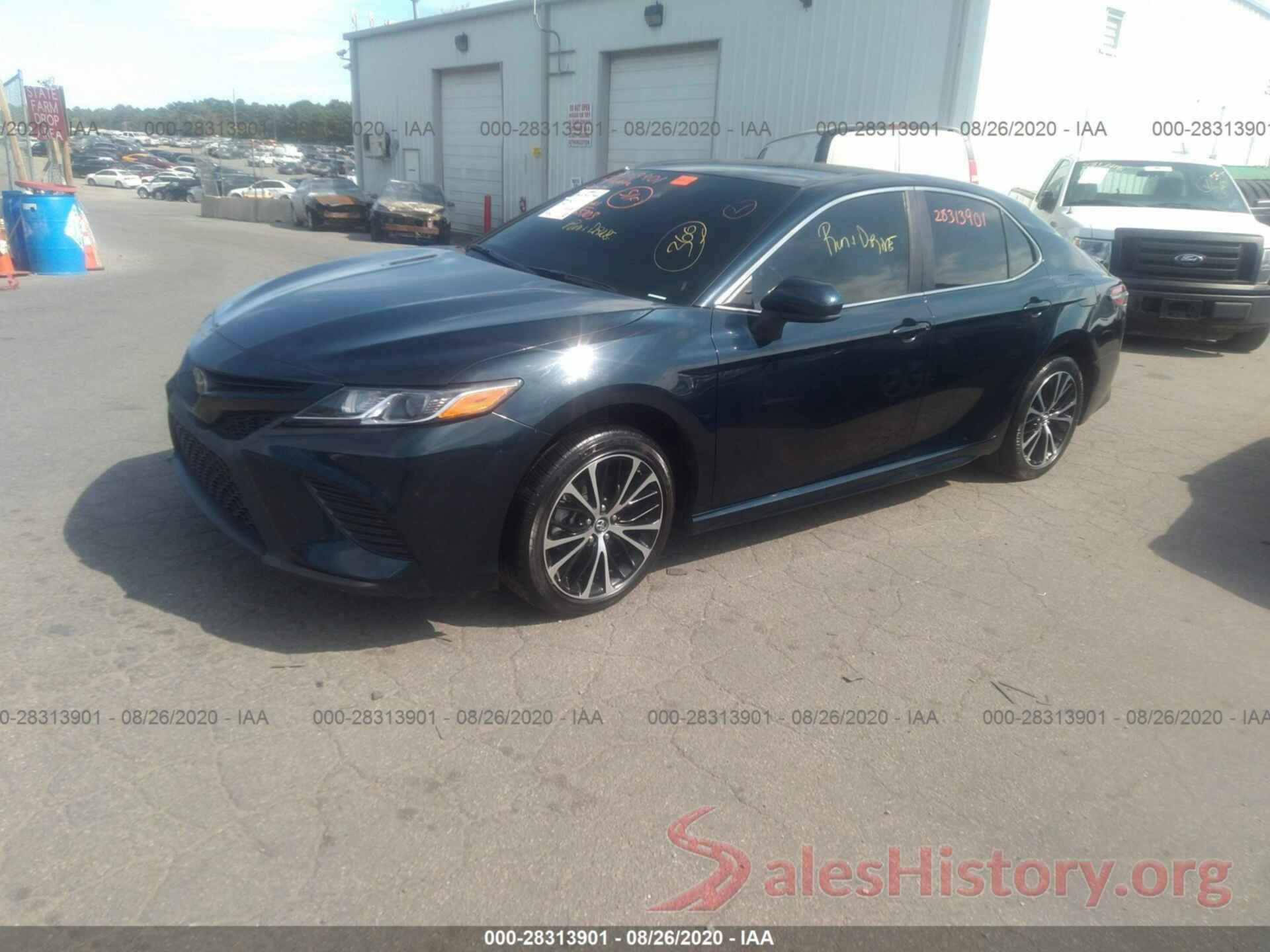 4T1B11HK7KU717696 2019 TOYOTA CAMRY