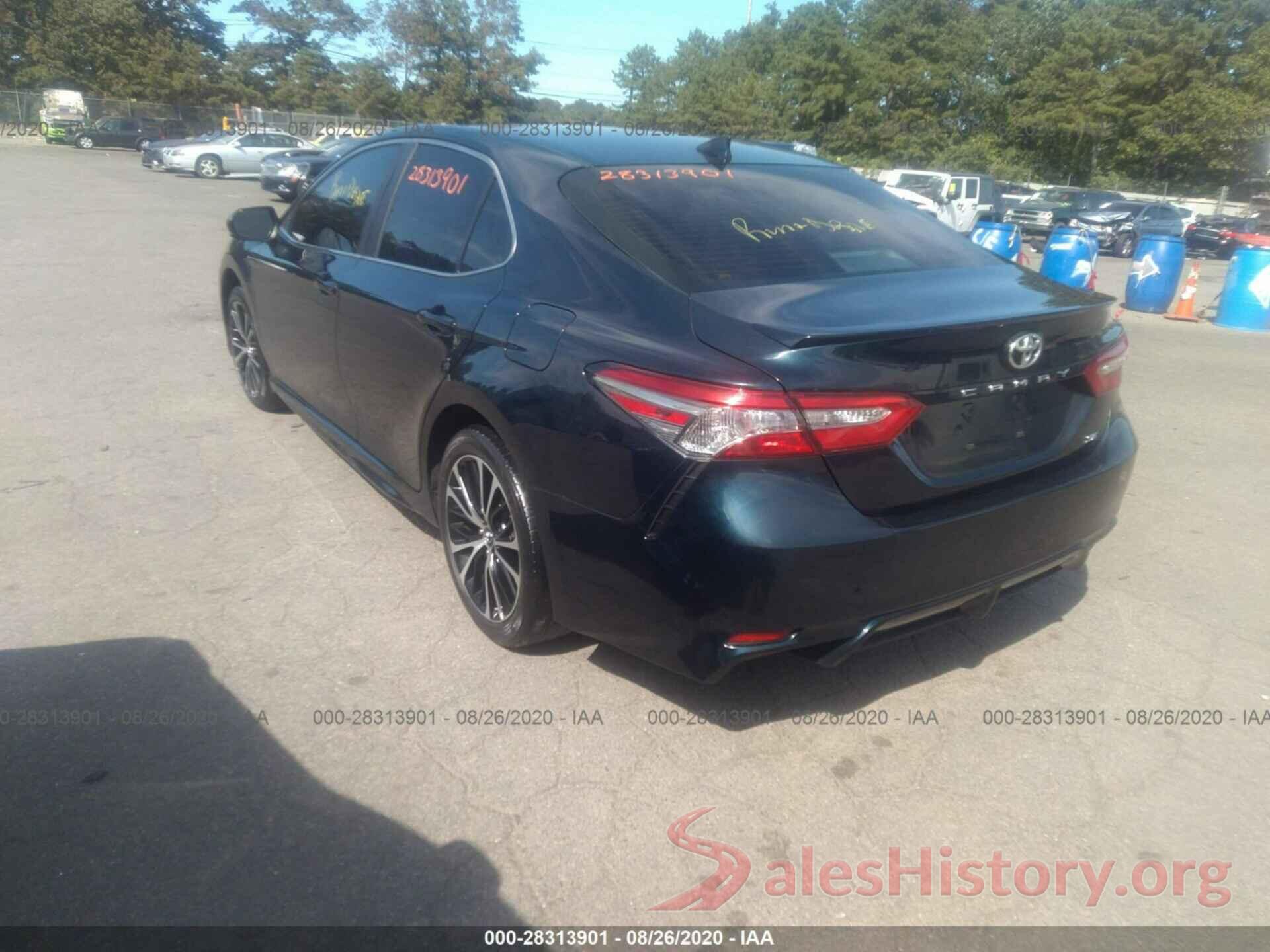 4T1B11HK7KU717696 2019 TOYOTA CAMRY