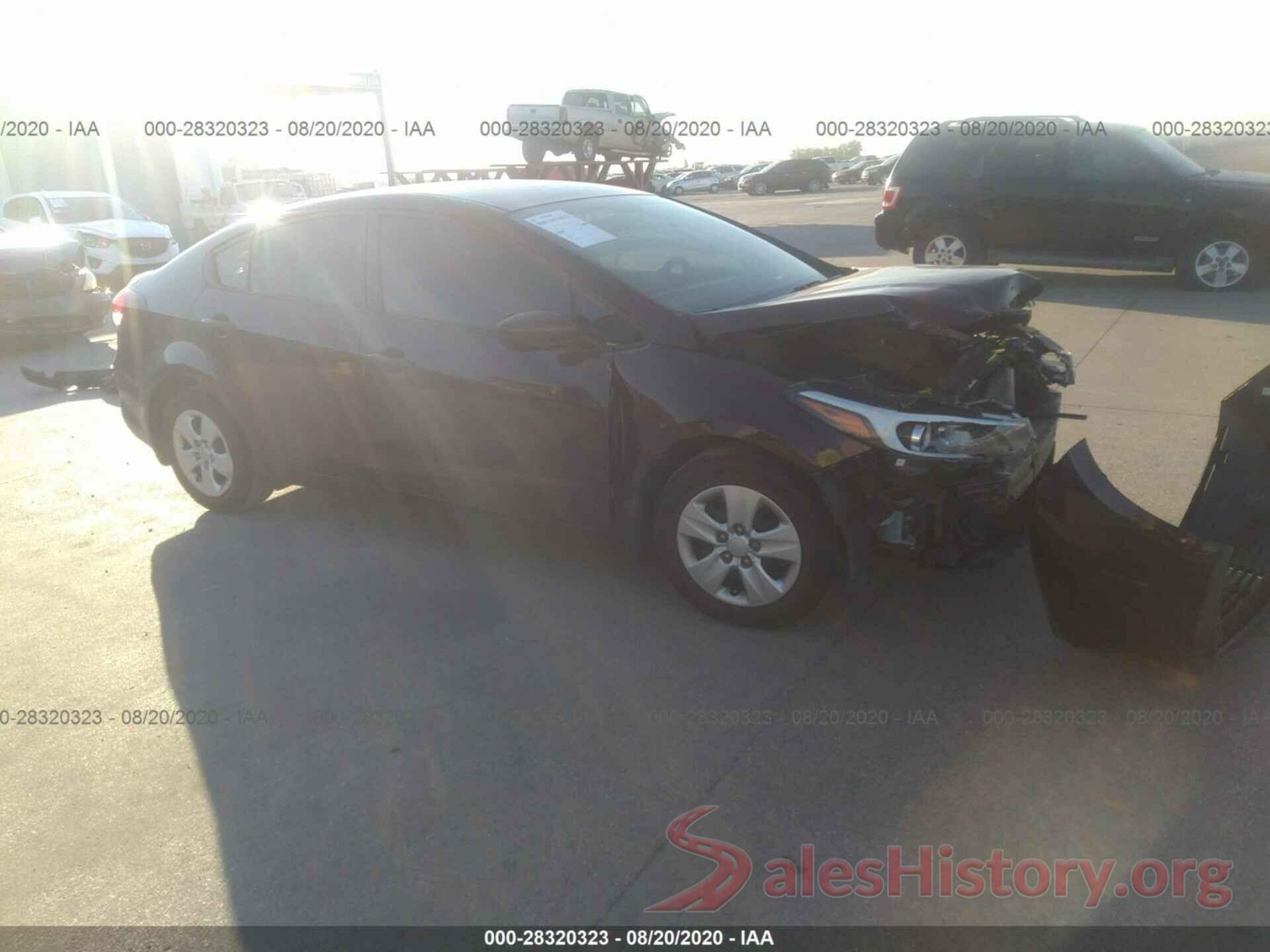 3KPFK4A75JE204213 2018 KIA FORTE