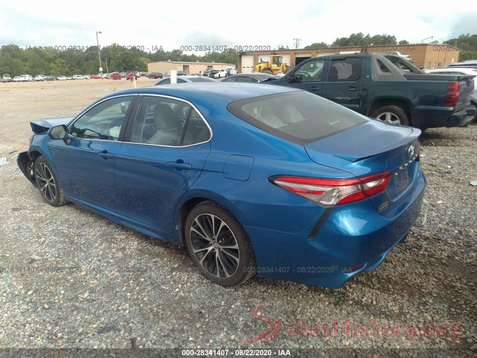 4T1B11HK4JU024762 2018 TOYOTA CAMRY