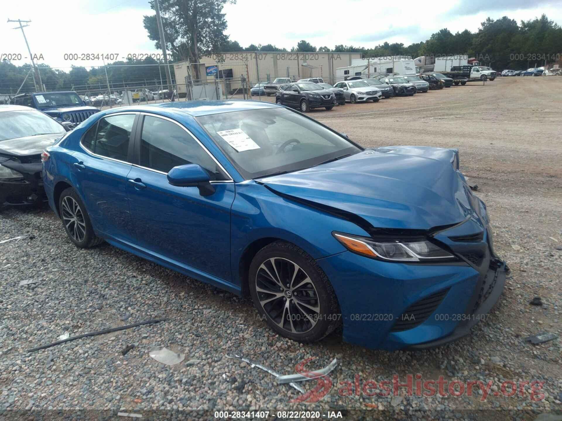 4T1B11HK4JU024762 2018 TOYOTA CAMRY