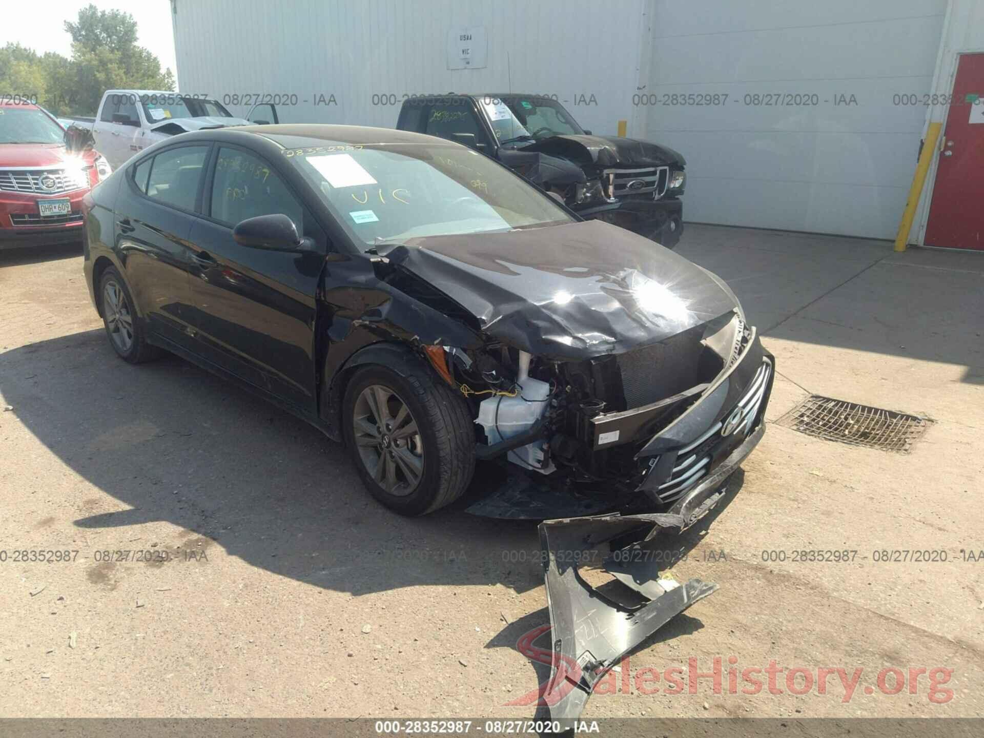 5NPD84LF1JH313032 2018 HYUNDAI ELANTRA