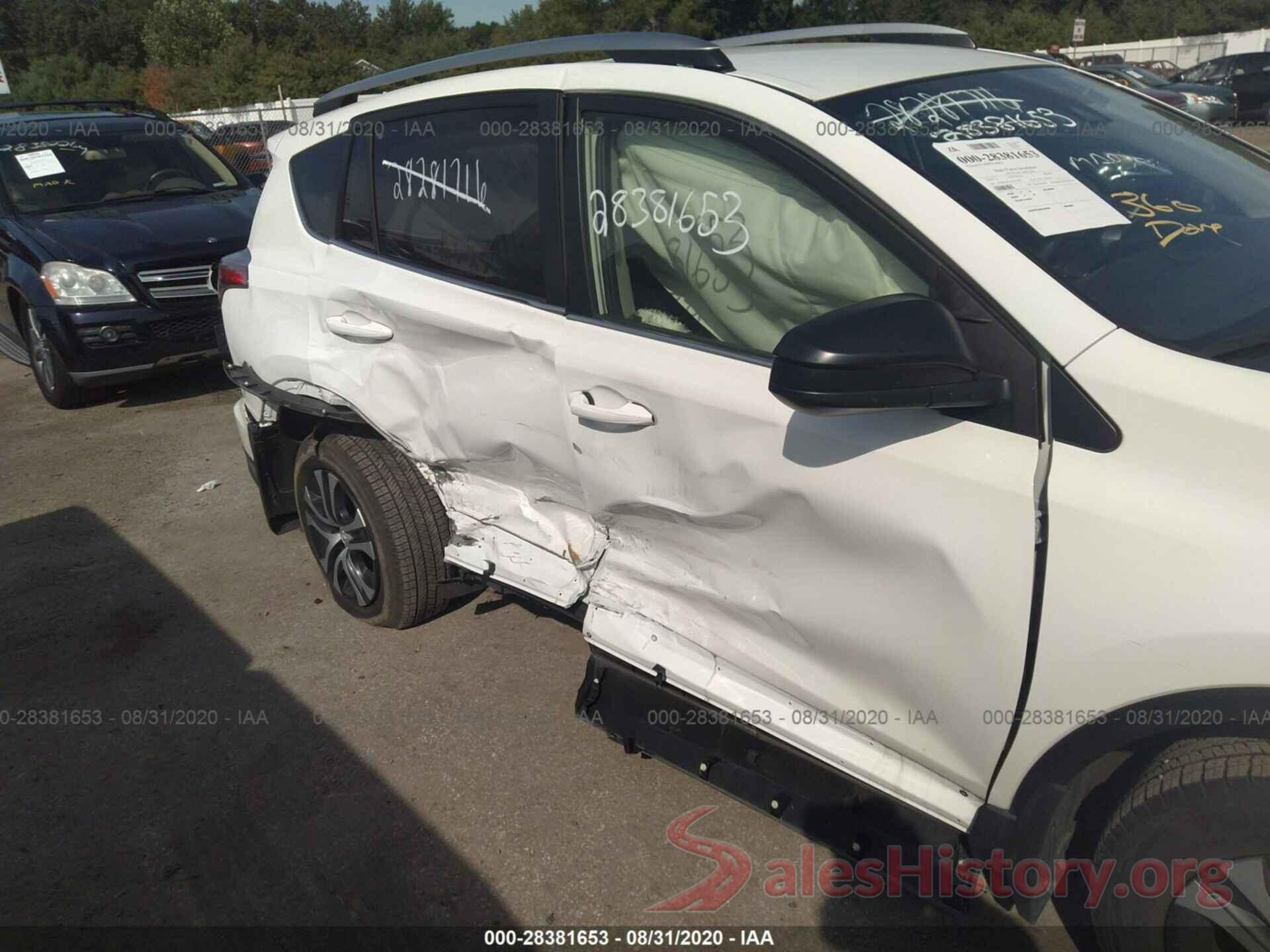 JTMBFREVXJJ737895 2018 TOYOTA RAV4