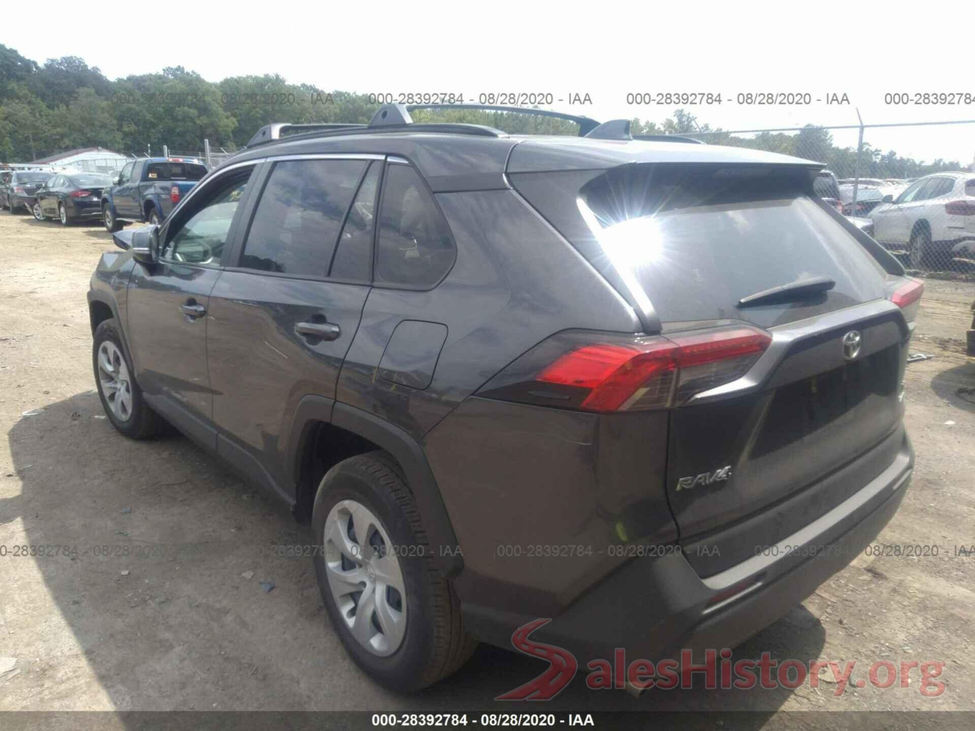 JTMG1RFV5KJ010703 2019 TOYOTA RAV4